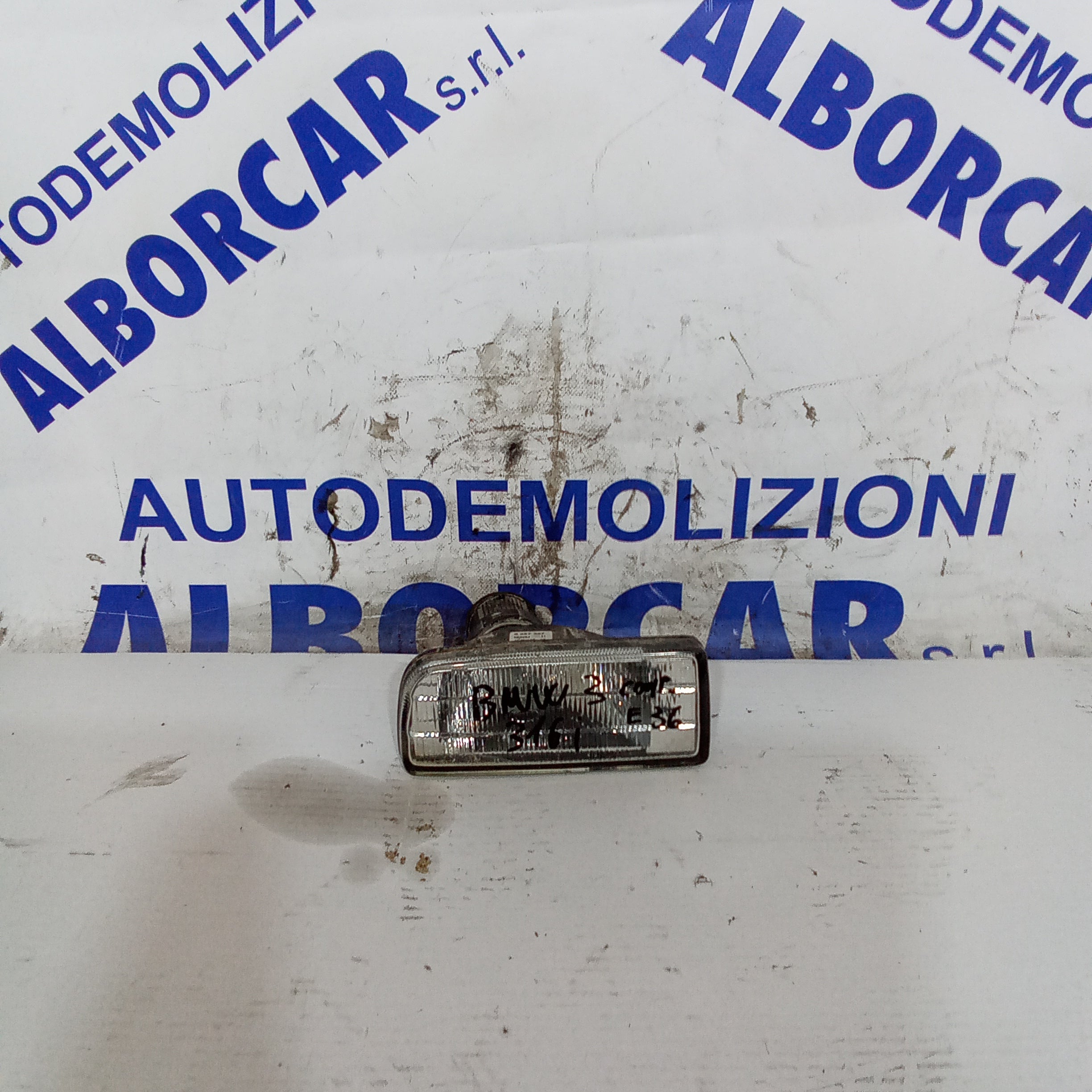faro fendinebbia anteriore sinistro bmw 316i compact E36 anno 1998