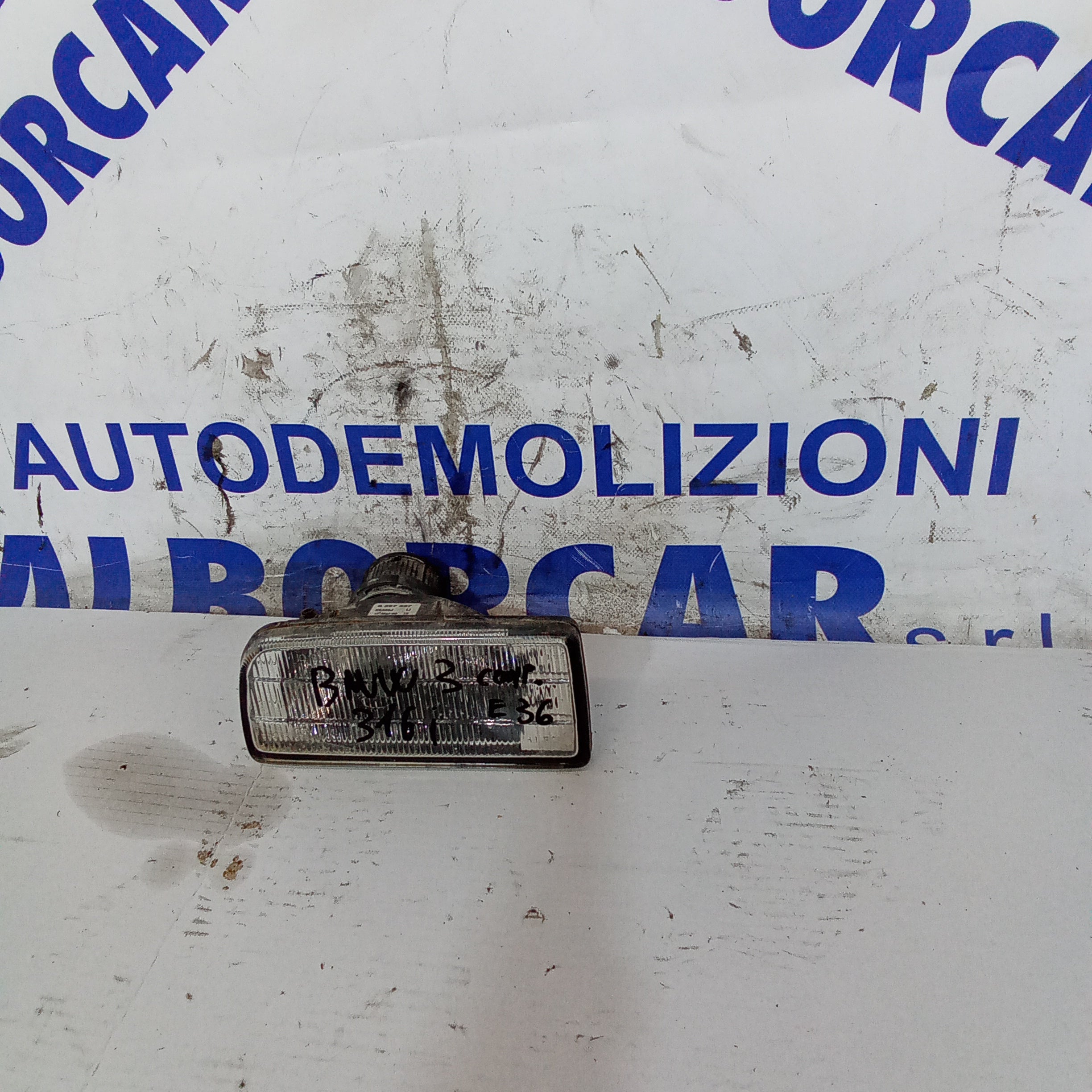 faro fendinebbia anteriore sinistro bmw 316i compact E36 anno 1998