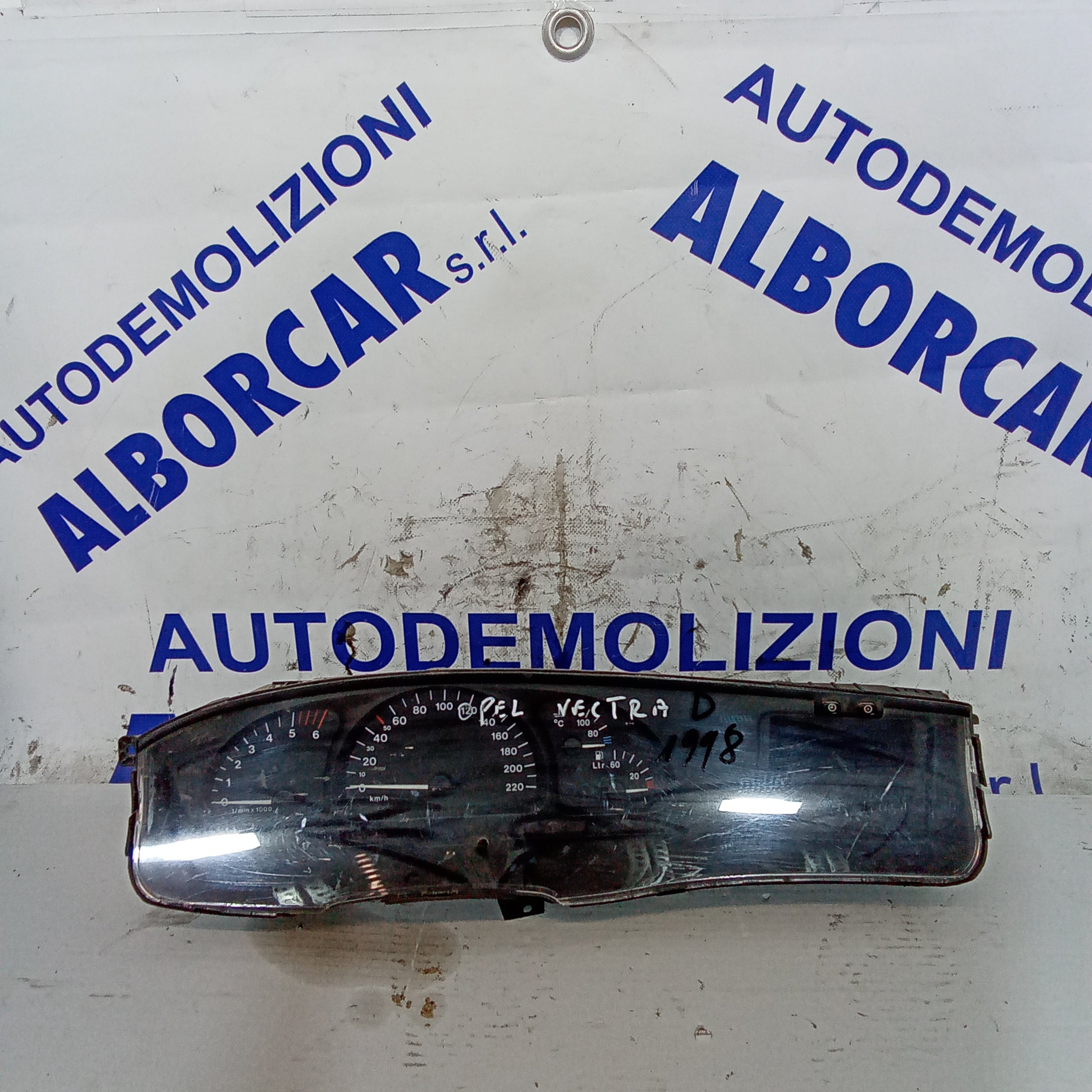 quadro strumenti contachilometri Opel vectra 2.0 diesel anno 1998 codice 88481688