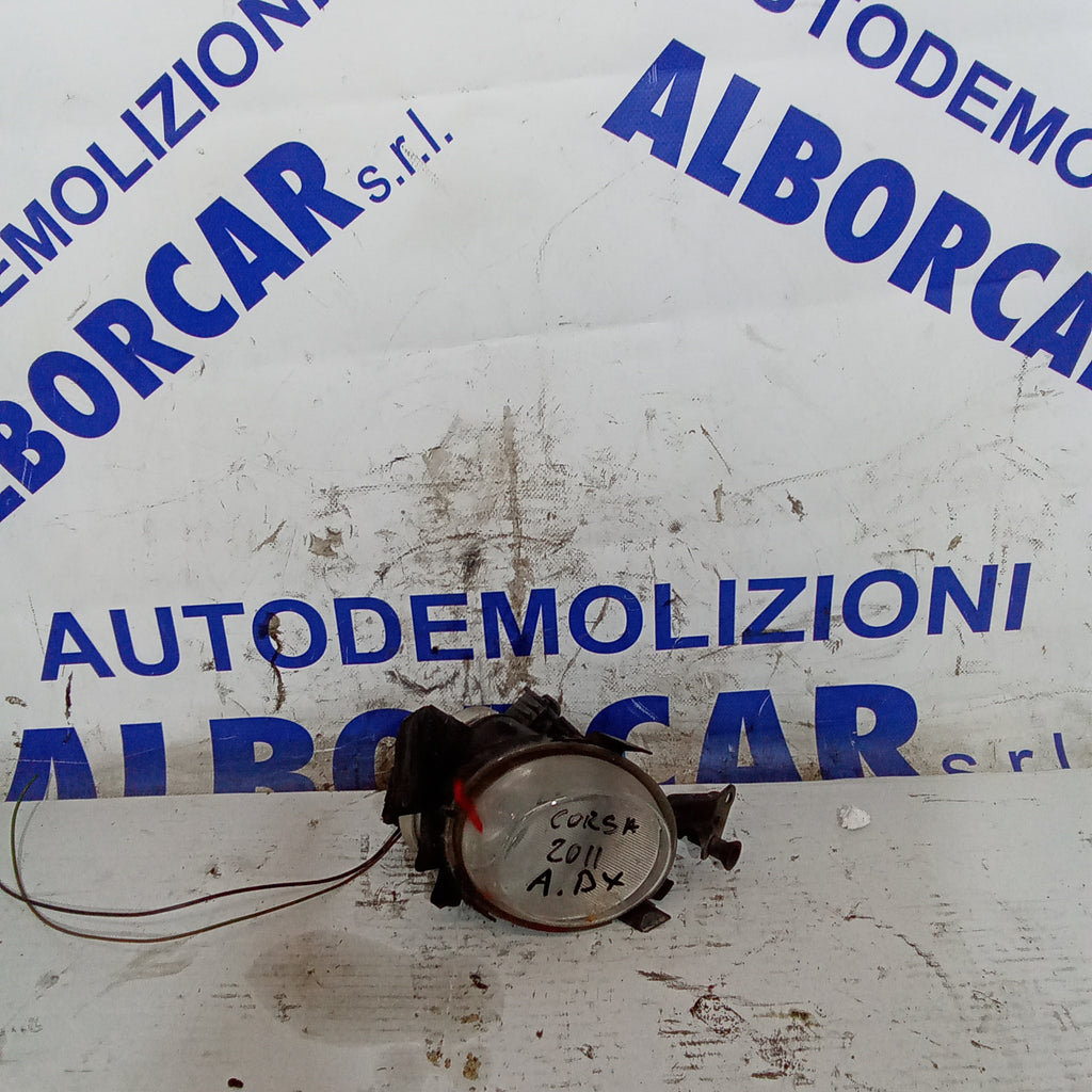 Faro fendinebbia anteriore destro opel corsa diesel anno 2001