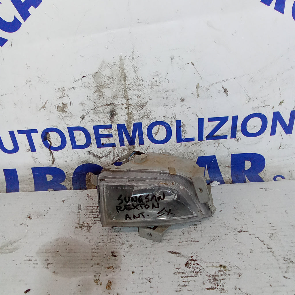 Faro fendinebbia anteriore sinistro ssangyong rexton anno 2004