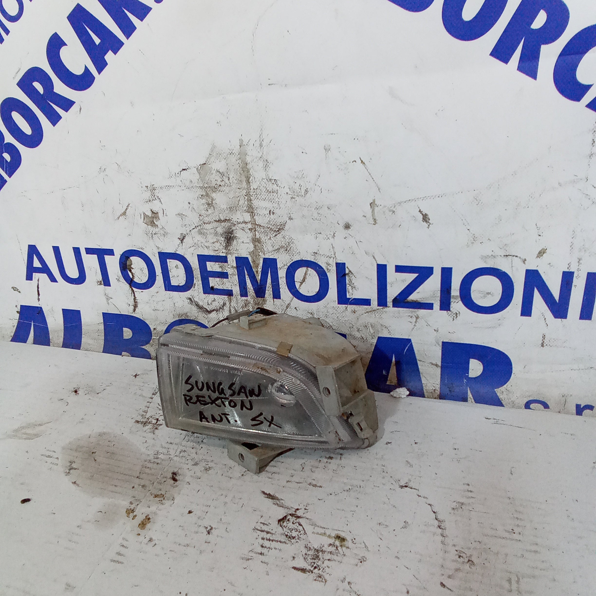 Faro fendinebbia anteriore sinistro ssangyong rexton anno 2004