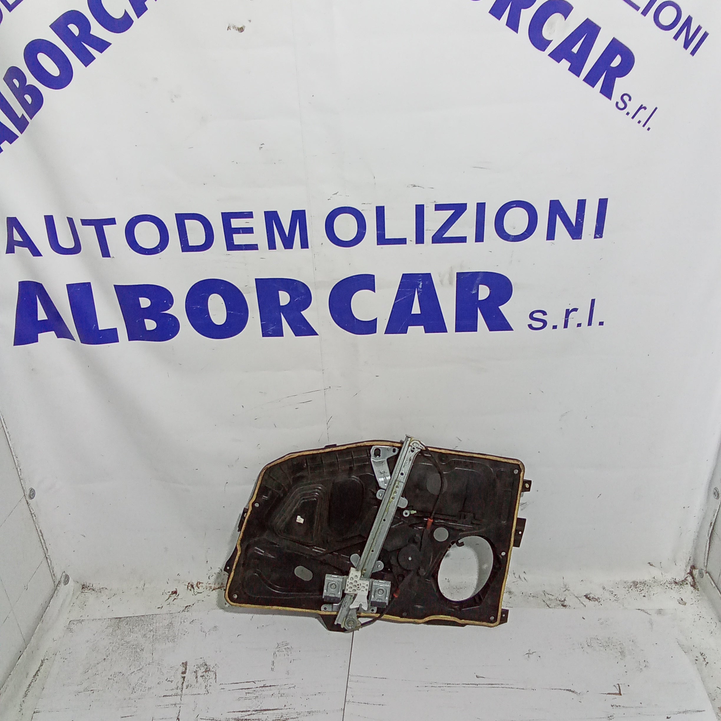alzavetro (completo) sportello anteriore sinistro ford fiesta 1.4 16v anno 2007