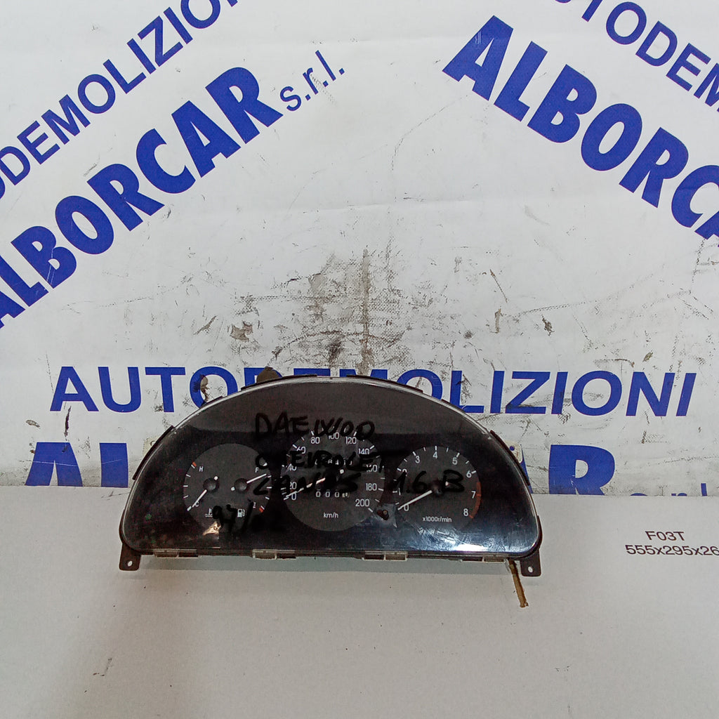 quadro strumenti contachilometri daewoo chevrolet lanos 1.6 benzina anno 1997/2002 codice 96304717