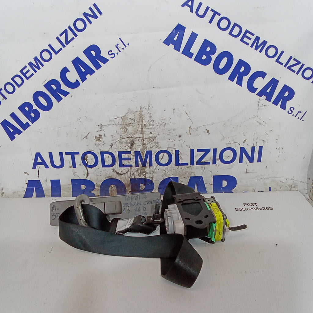 Cintura di sicurezza anteriore sinistra con pretensionatore toyota urban cruiser 1.4diesel anno 2014