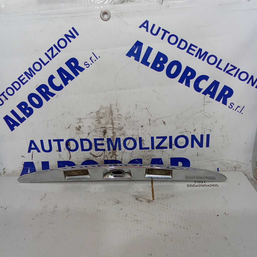 Baffo luce porta targa lancia y anno 2004
