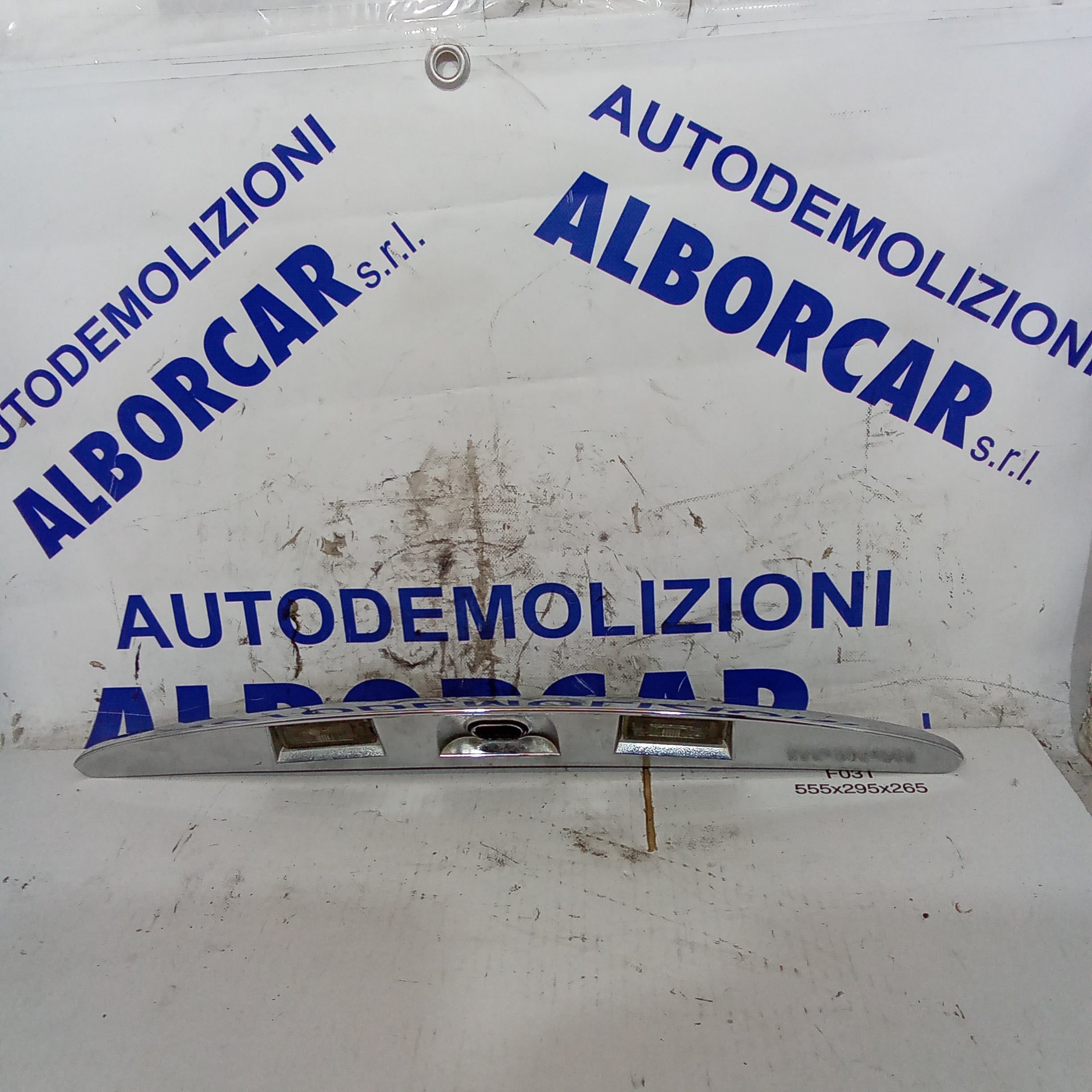 Baffo luce porta targa lancia y anno 2004