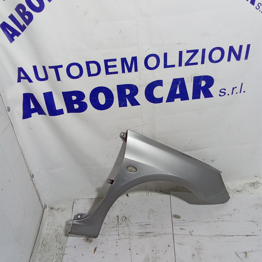 parafango fianchetto anteriore destro peugeot 307 sw anno 2003