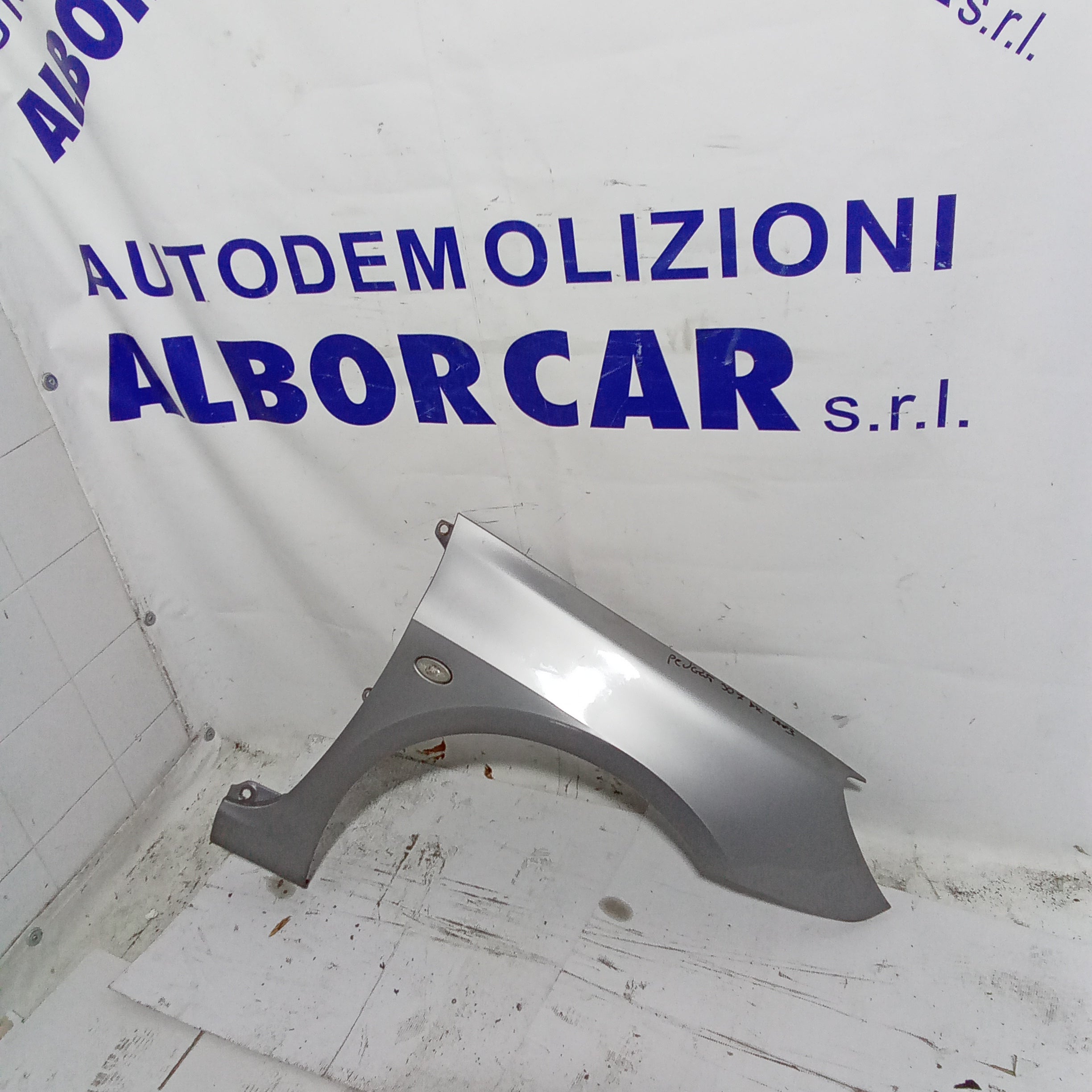 parafango fianchetto anteriore destro peugeot 307 sw anno 2003
