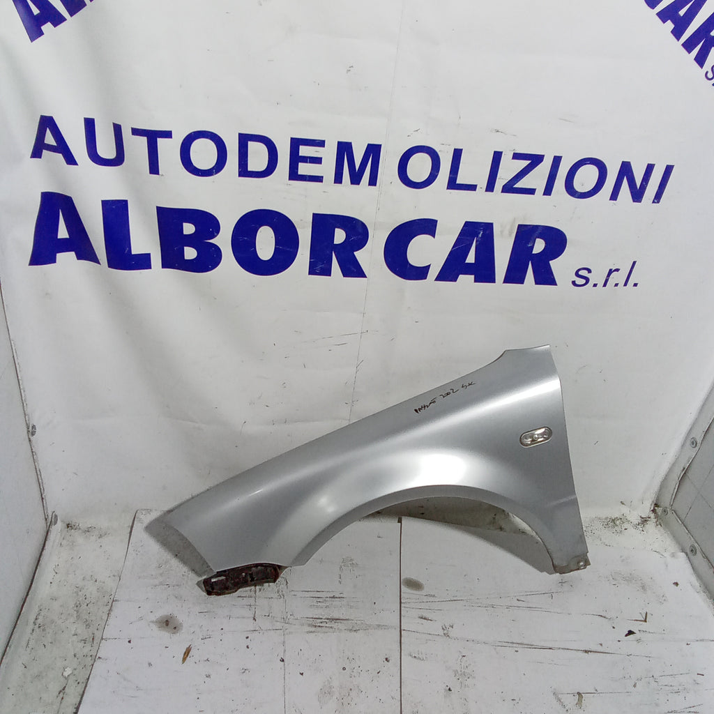 parafango fianchetto anteriore sinistro volkswagen passat anno 2002
