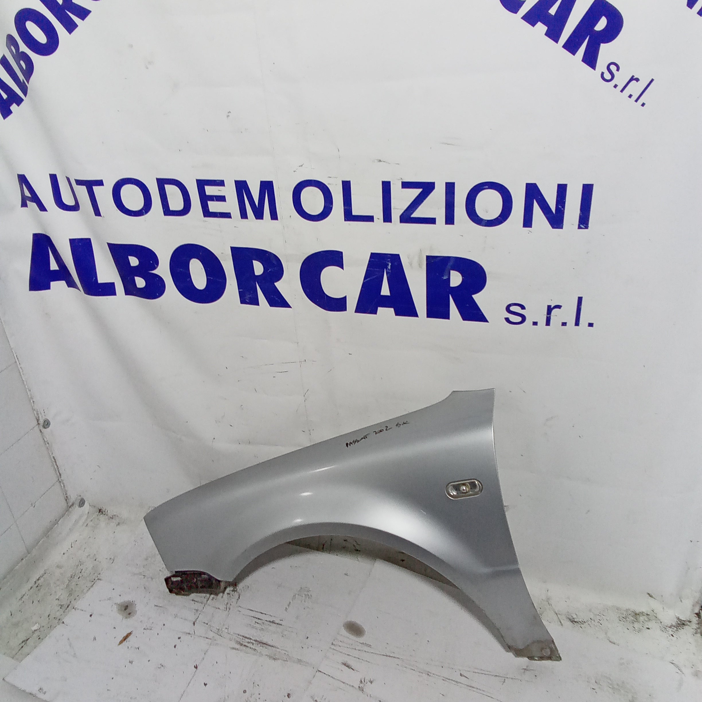 parafango fianchetto anteriore sinistro volkswagen passat anno 2002