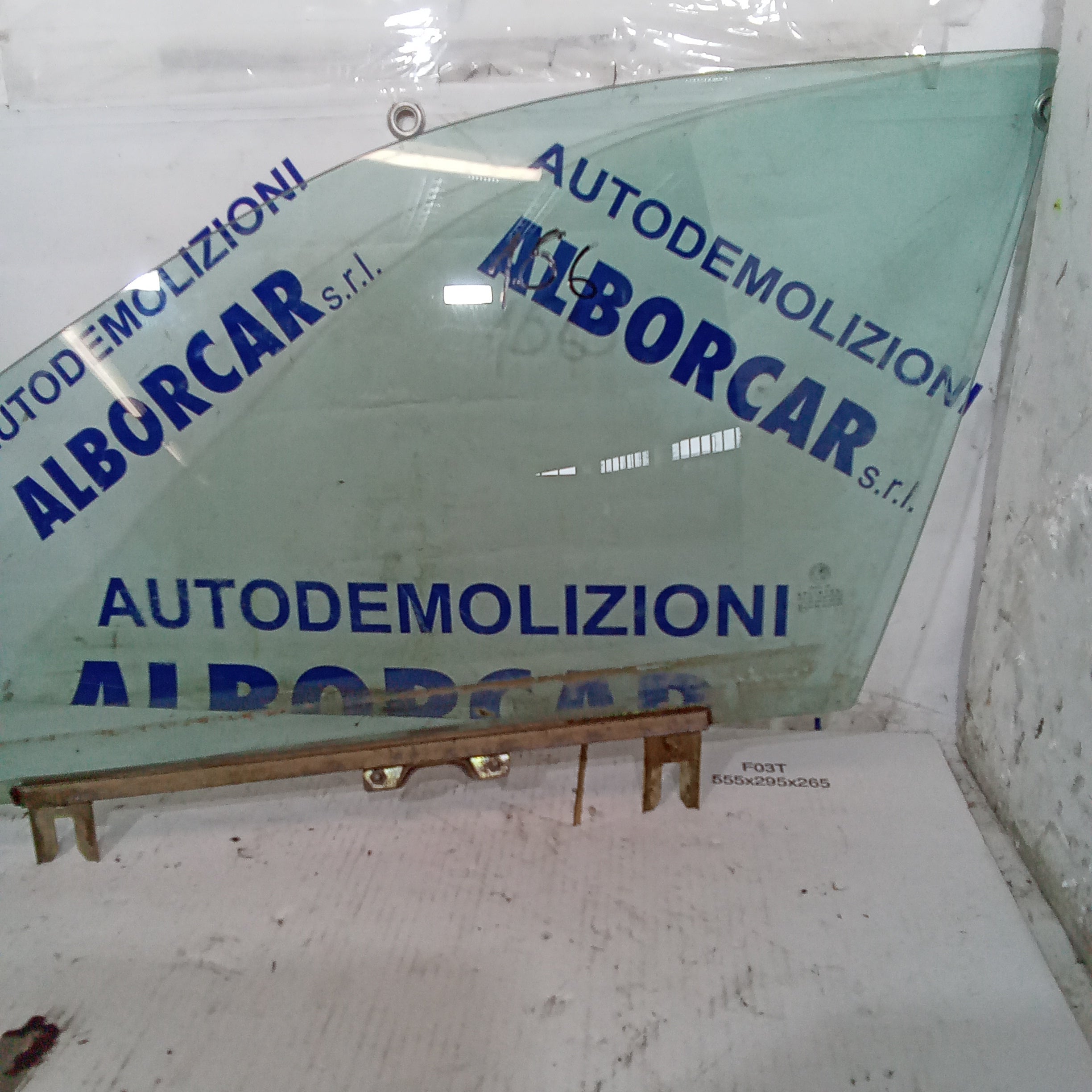 vetro sportello anteriore sinistro alfa 166