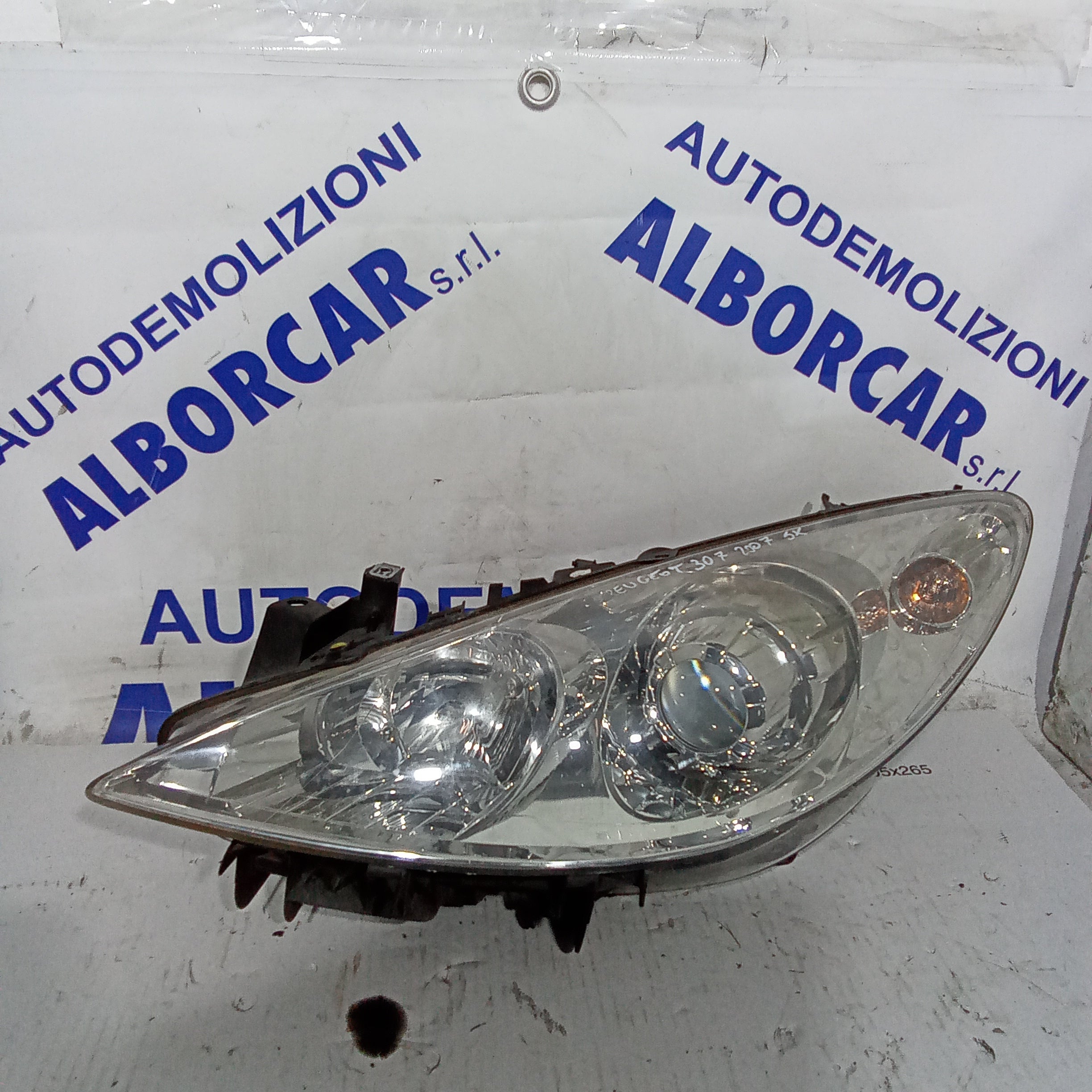 left front headlight peugeot 307 year 2007