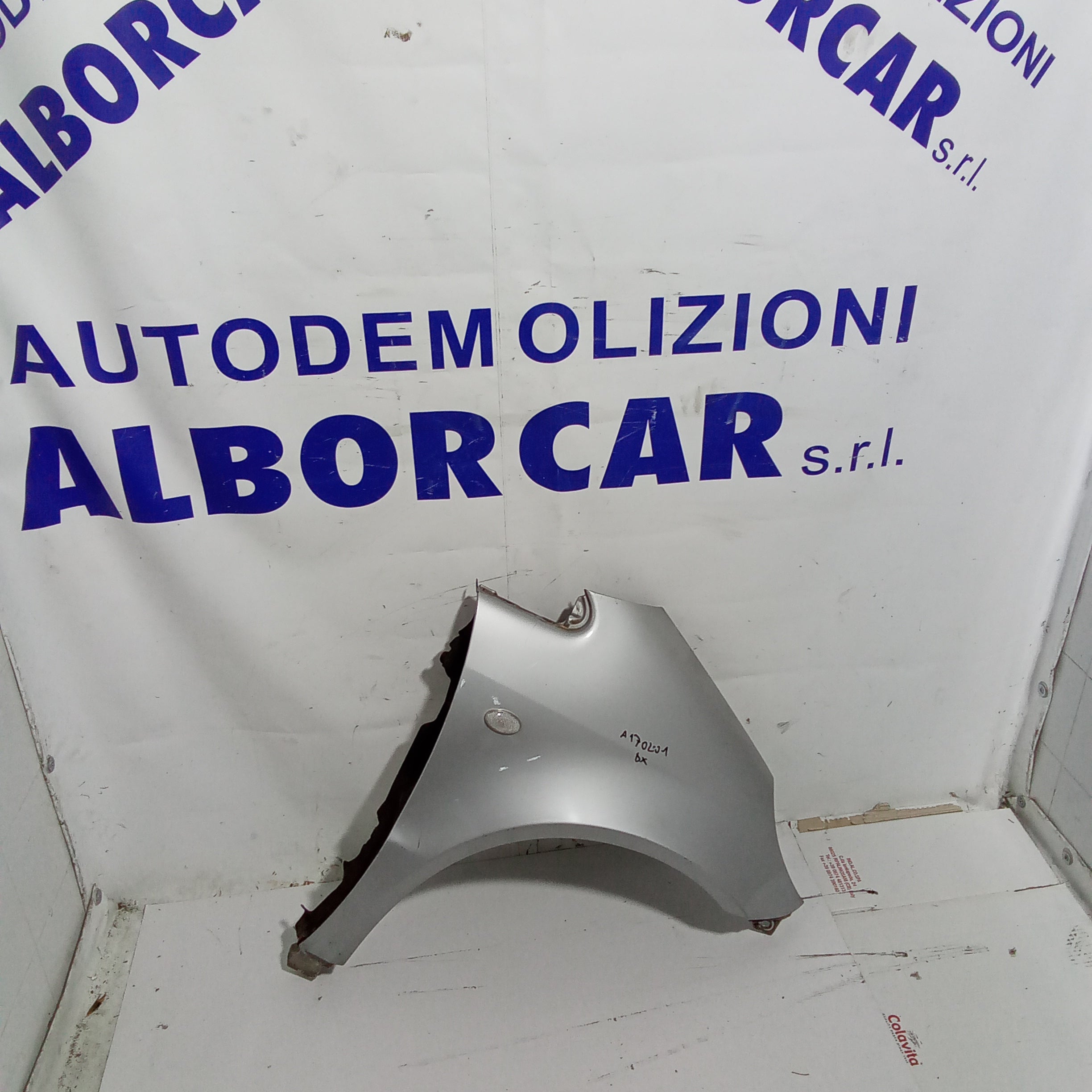 right front wing Mercedes A170 year 2001