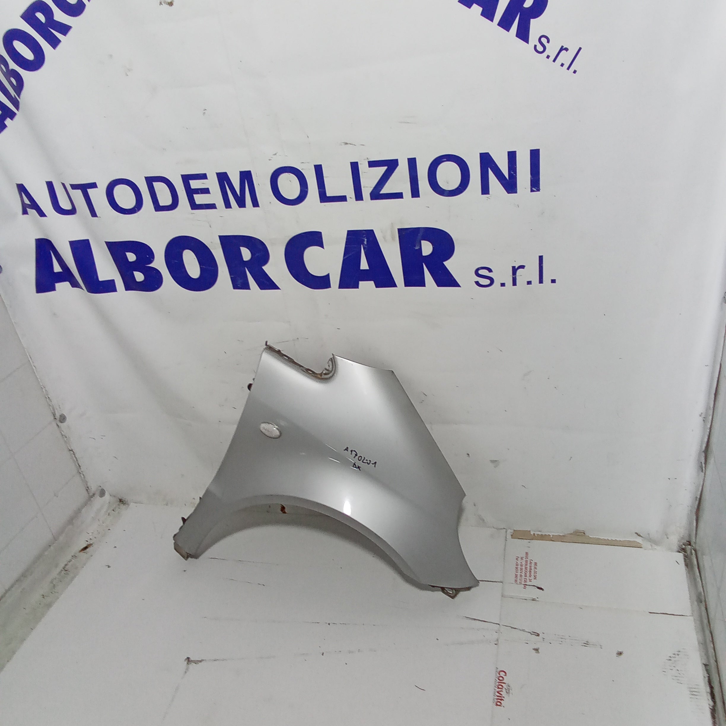 right front wing Mercedes A170 year 2001