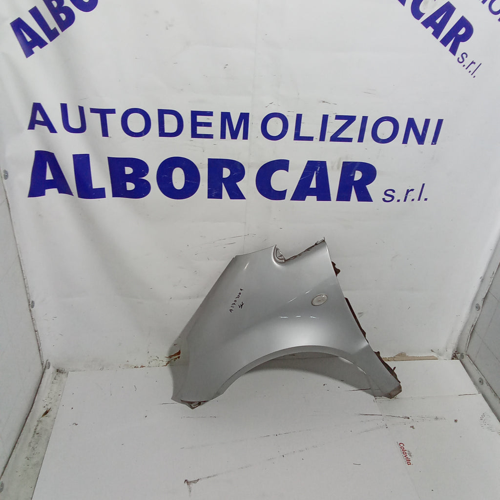 front left fender Mercedes A170 year 2001