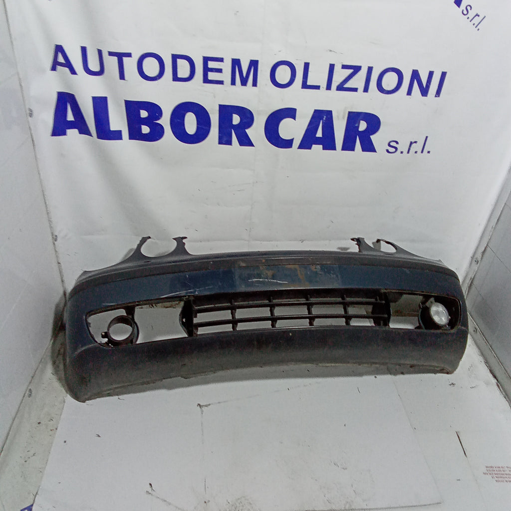 Front bumper Volkswagen Polo year 2003