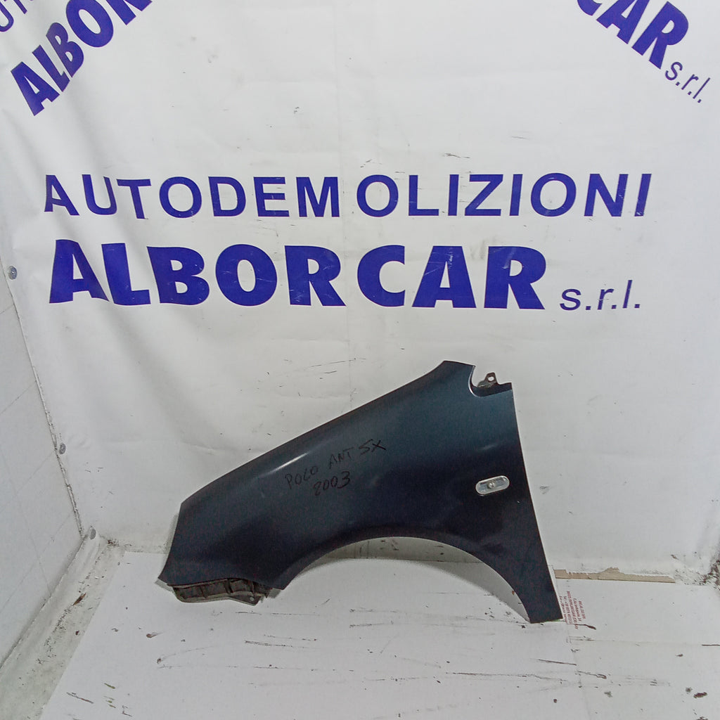 Guardabarros delantero izquierdo Volkswagen Polo año 2003