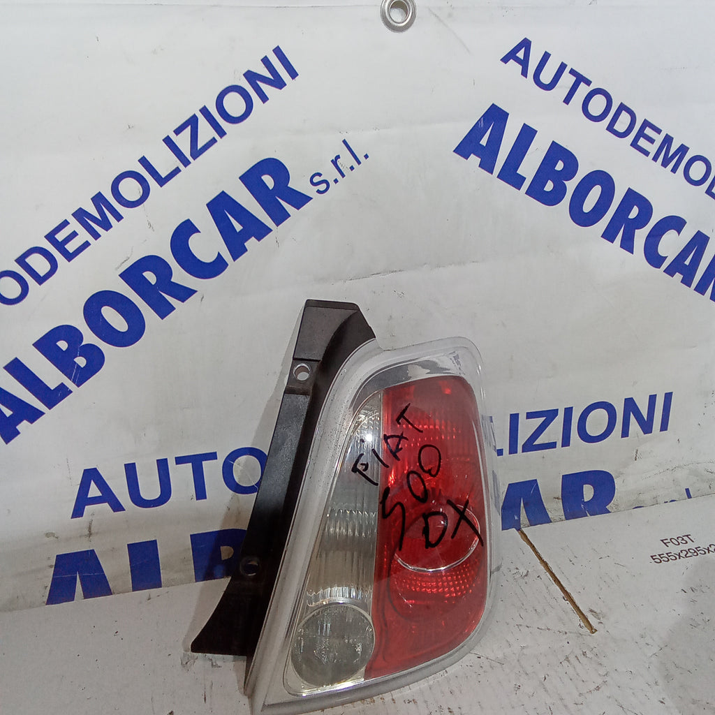 Piloto trasero derecho Fiat 500 año 2008