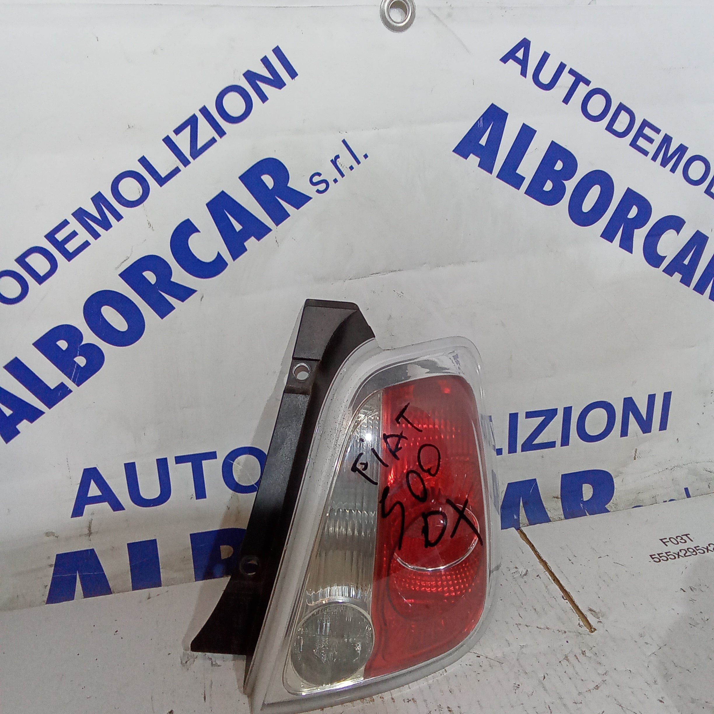 Piloto trasero derecho Fiat 500 año 2008
