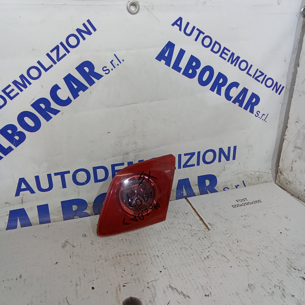 Fanale stop posteriore interno sinistro mazda 3 anno 2003