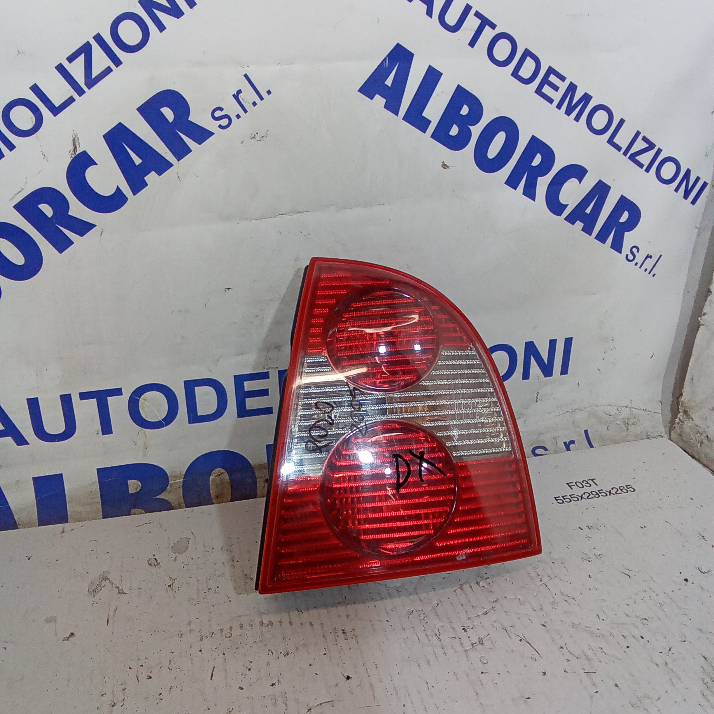 Fanale stop posteriore destro volkswagen polo anno 2004