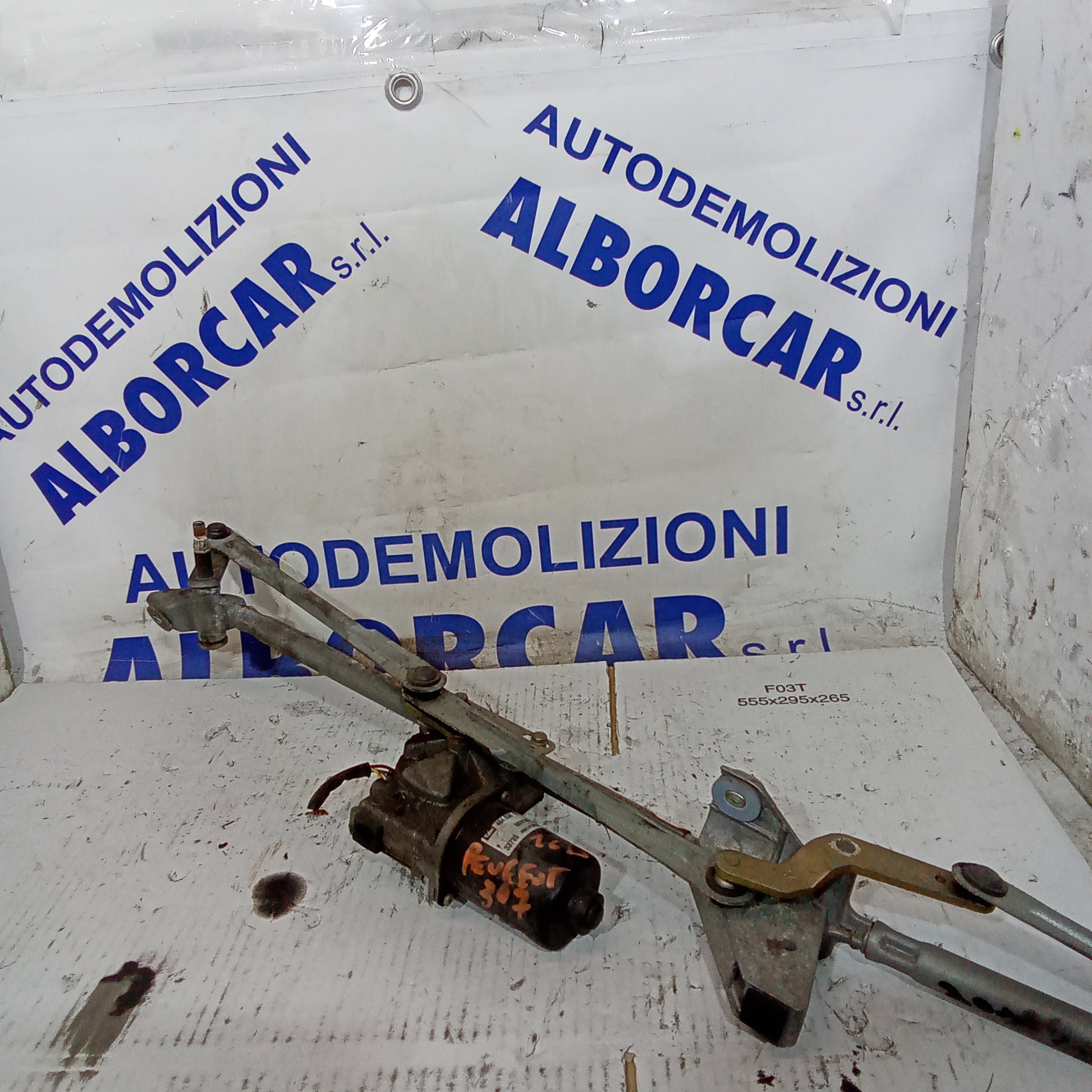 Motor de limpiaparabrisas delantero Peugeot 307 SW 1.6 diésel año 2001/2009 código 404638
