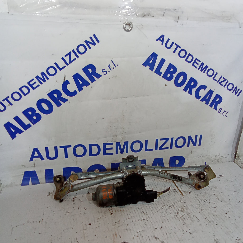 Volkswagen Polo 1.4 TDI 2004 front wiper motor code 0390241524