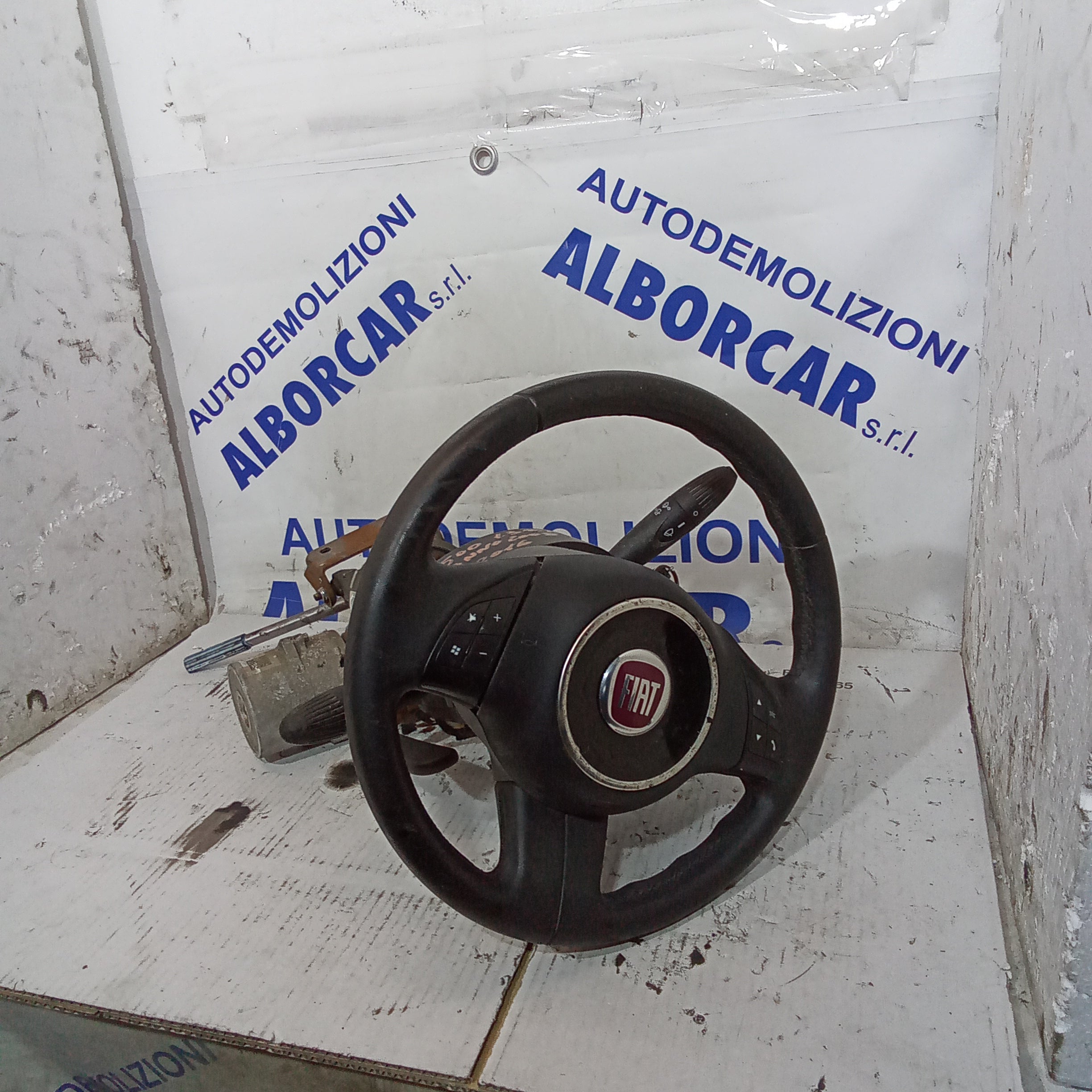 Complete steering column stalk (turn signal/wiper switch, steering wheel) Fiat 500 1.3 mjt year 2008/2016 code 26133624