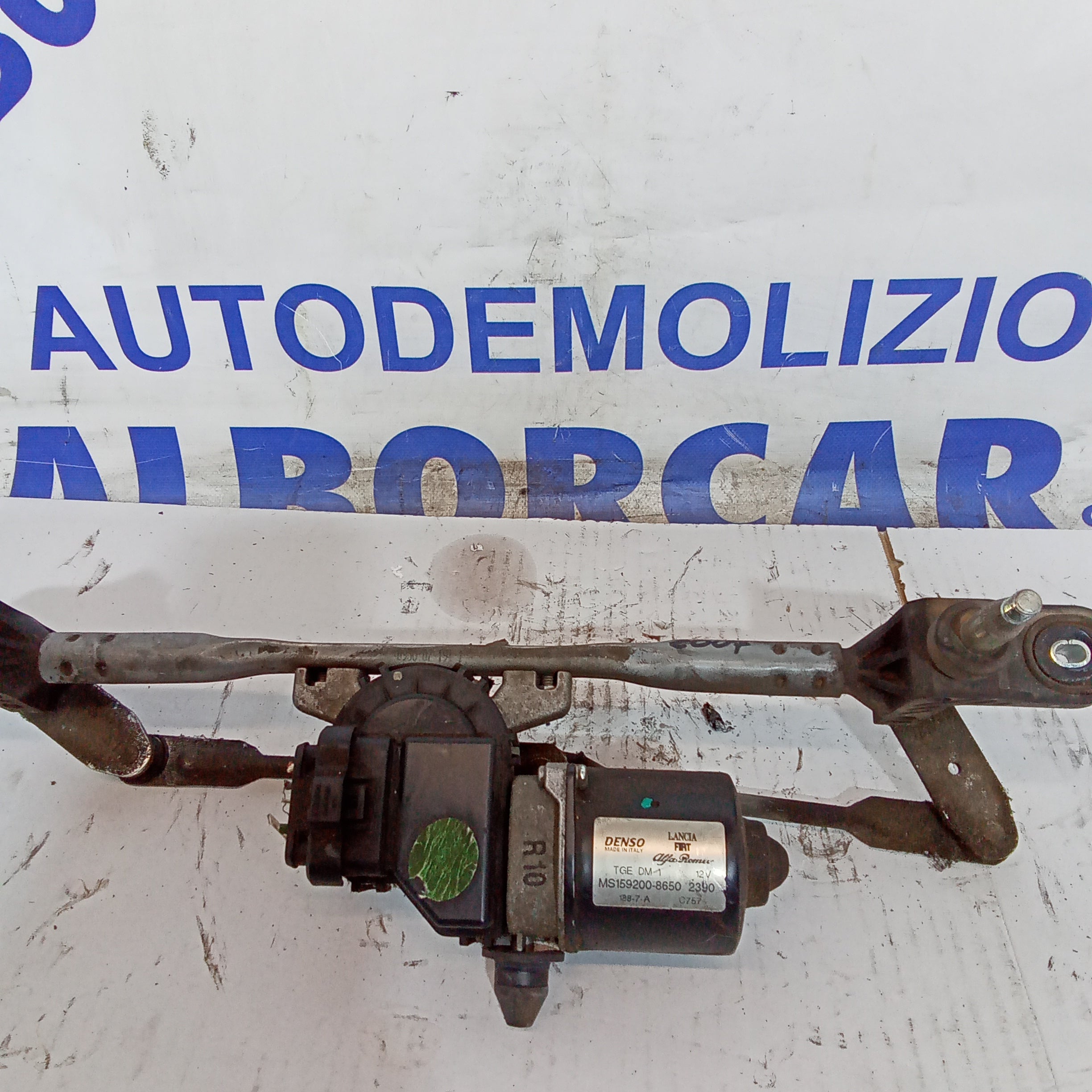 windscreen wiper motor Fiat 500 year 2007/2016 code MS159200