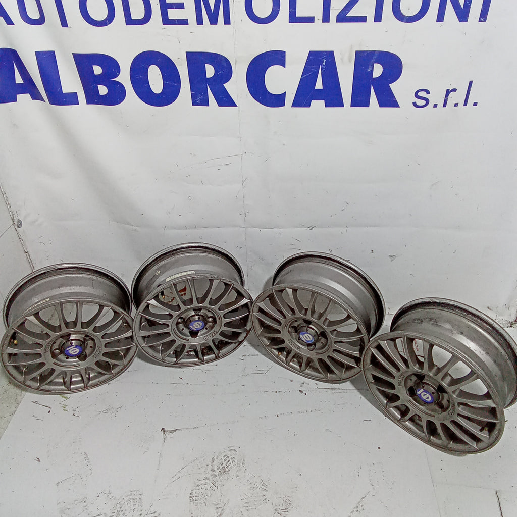 4 cerchi in lega 14 pollici 4 fori sparco