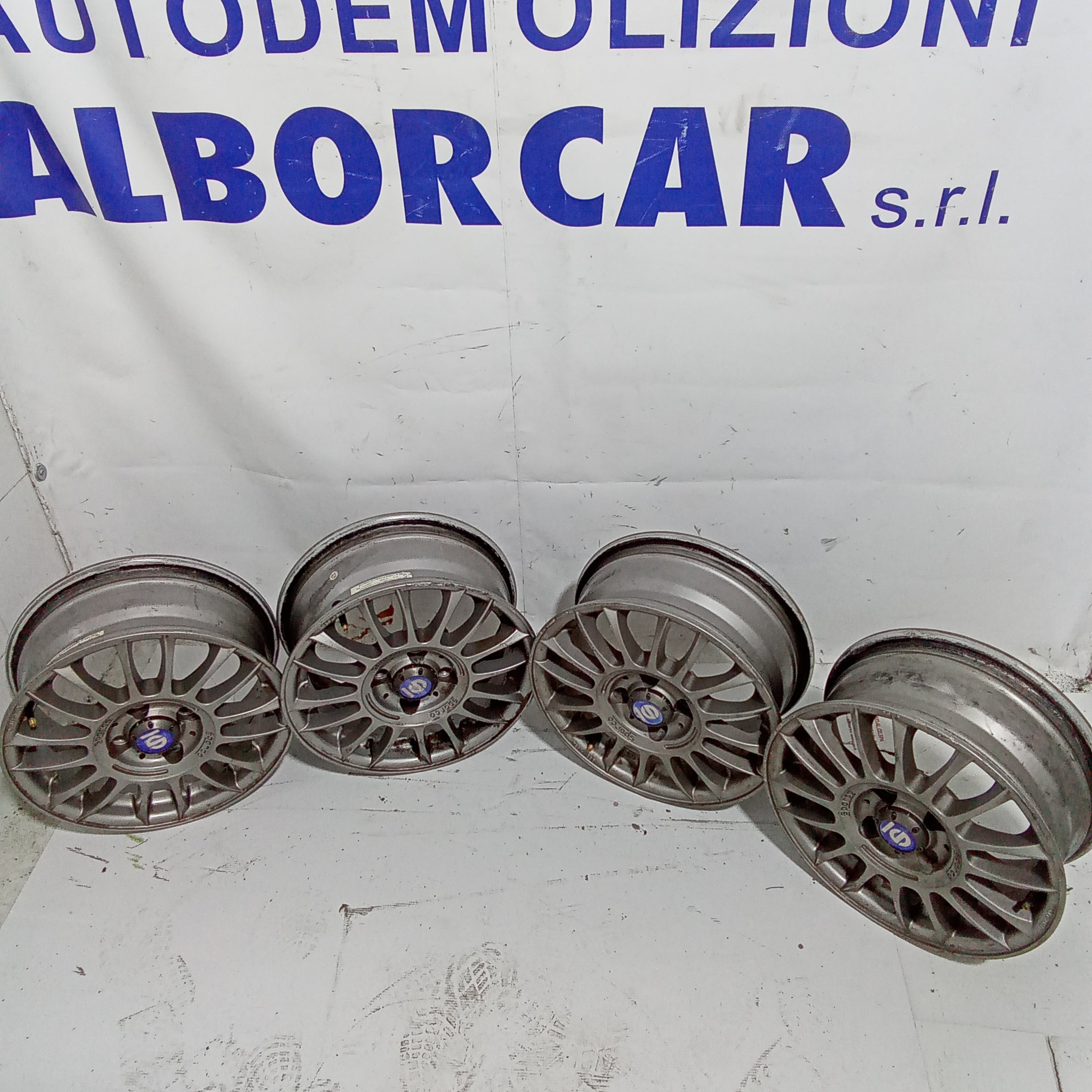 4 cerchi in lega 14 pollici 4 fori sparco