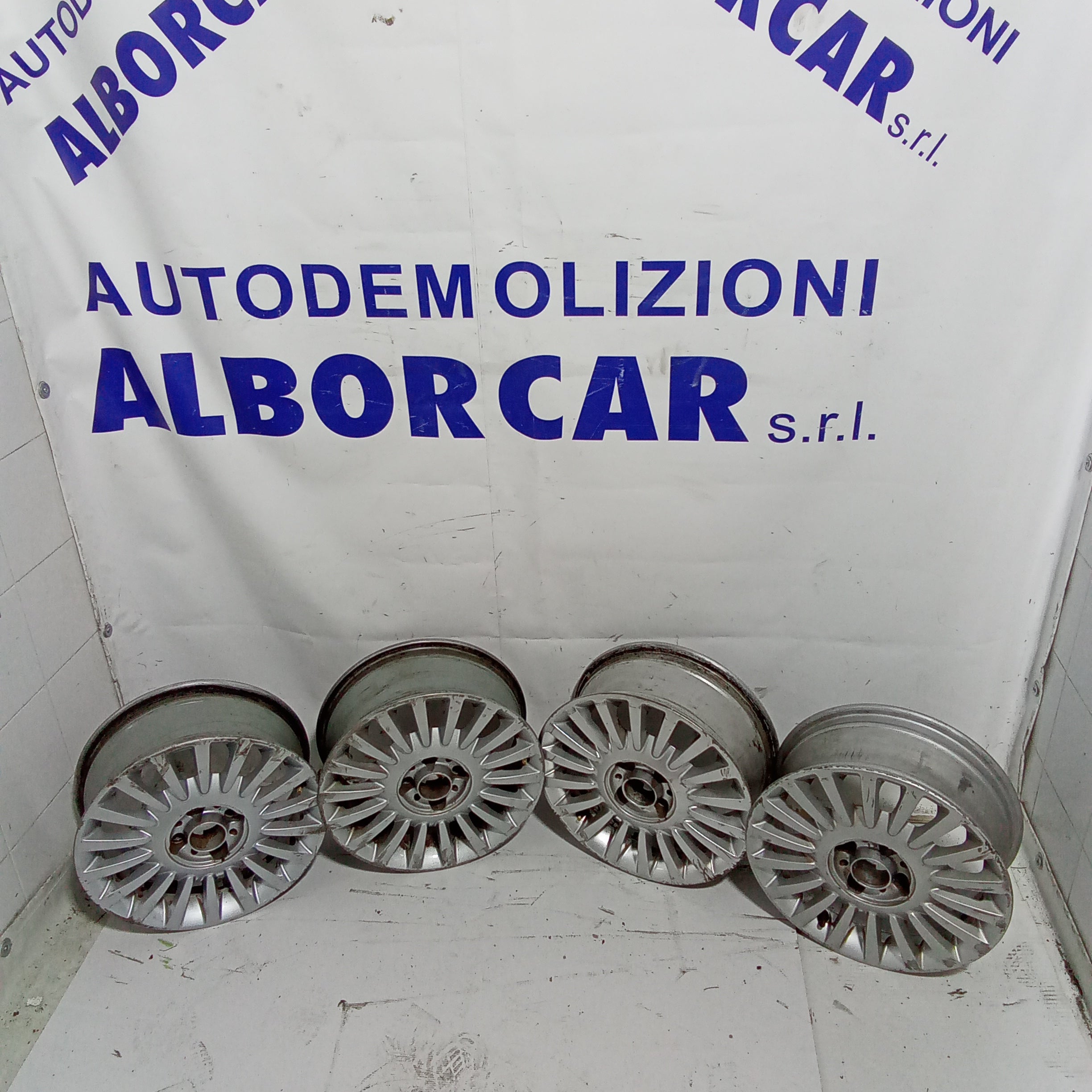 4 cerchi in lega 15 pollici 4 fori fiat 500 codice 51787641