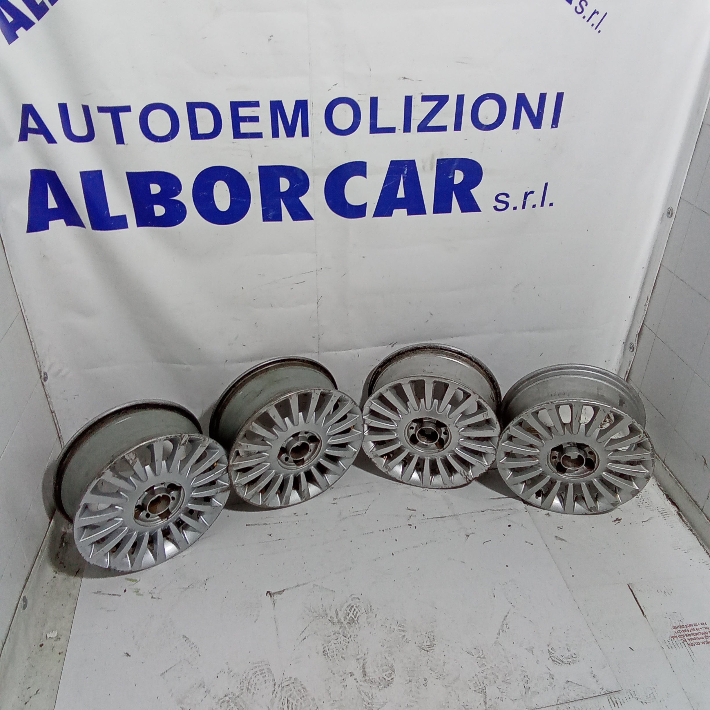 4 cerchi in lega 15 pollici 4 fori fiat 500 codice 51787641