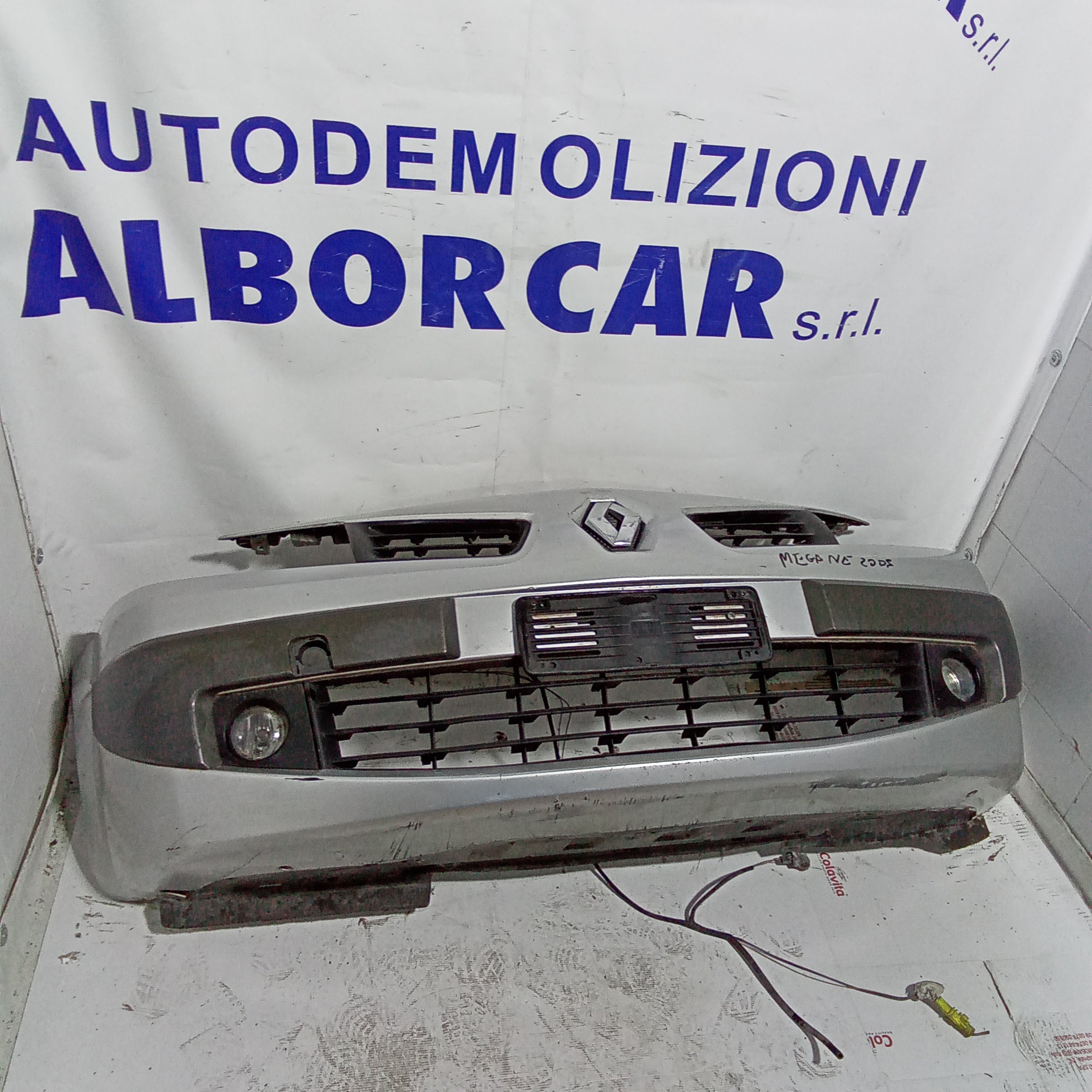 Front bumper (complete) Renault Megane dci year 2005