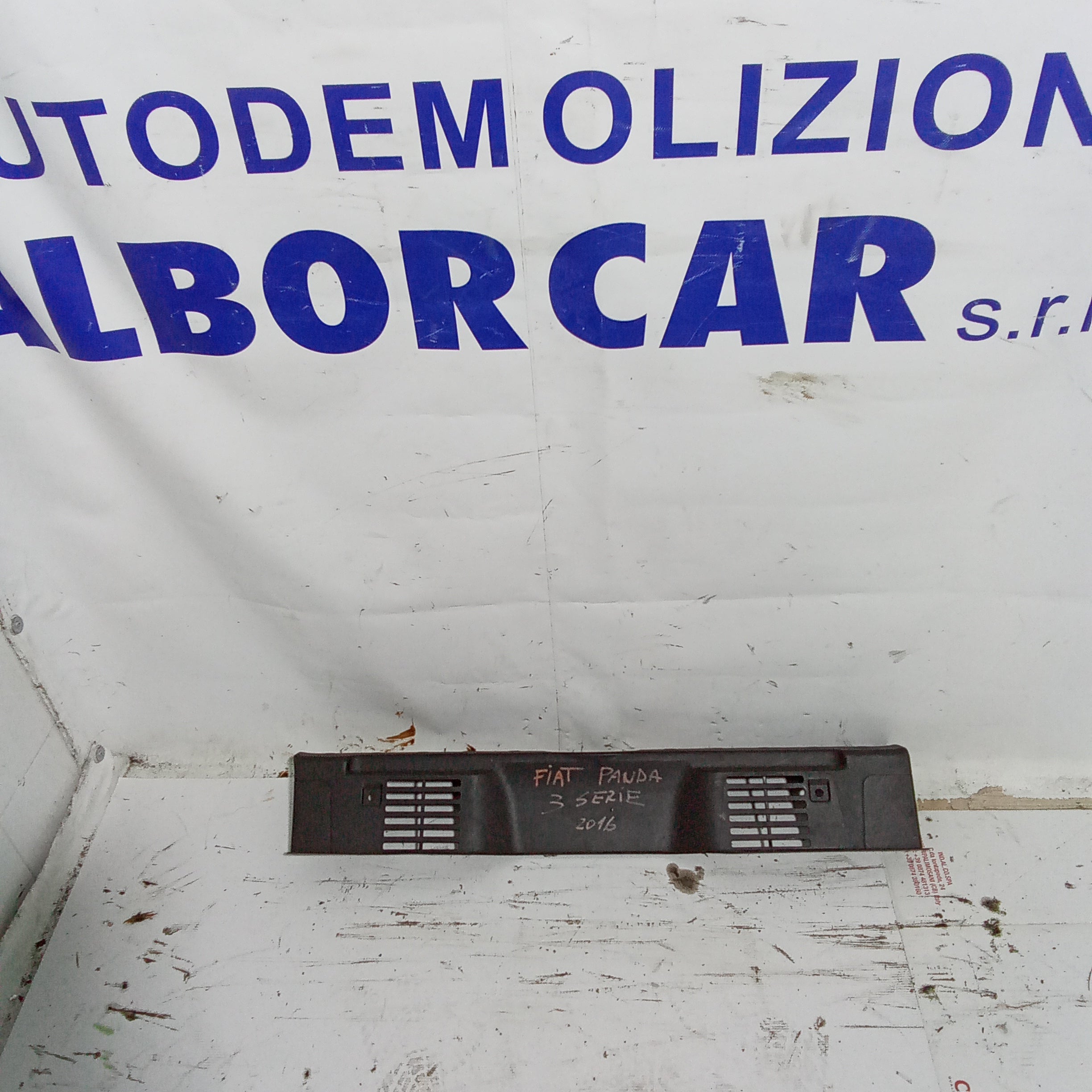 battitacco baule posteriore fiat panda 3^serie anno 2016