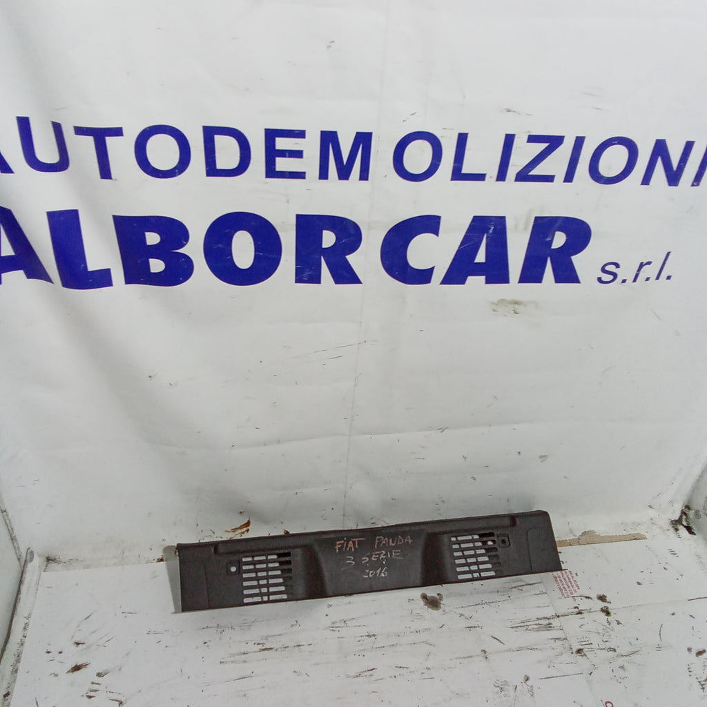 battitacco baule posteriore fiat panda 3^serie anno 2016