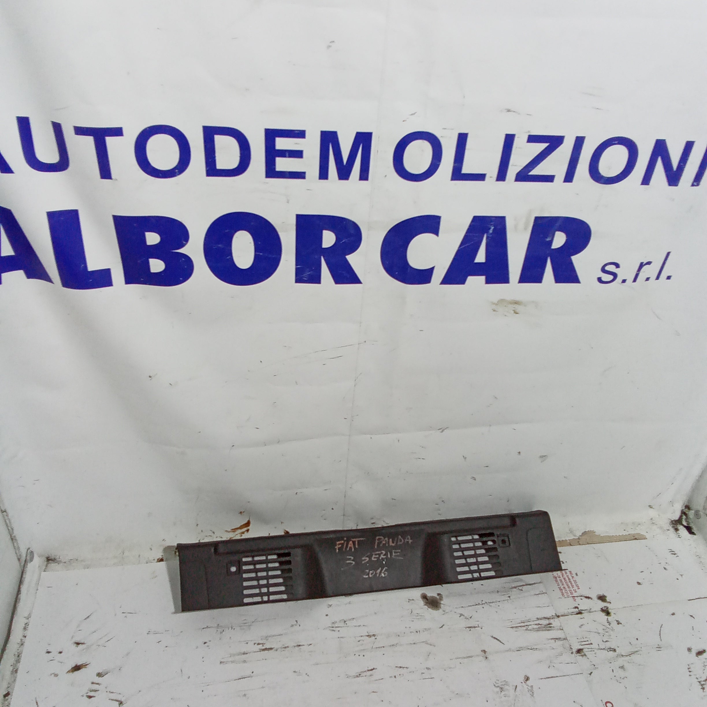 battitacco baule posteriore fiat panda 3^serie anno 2016