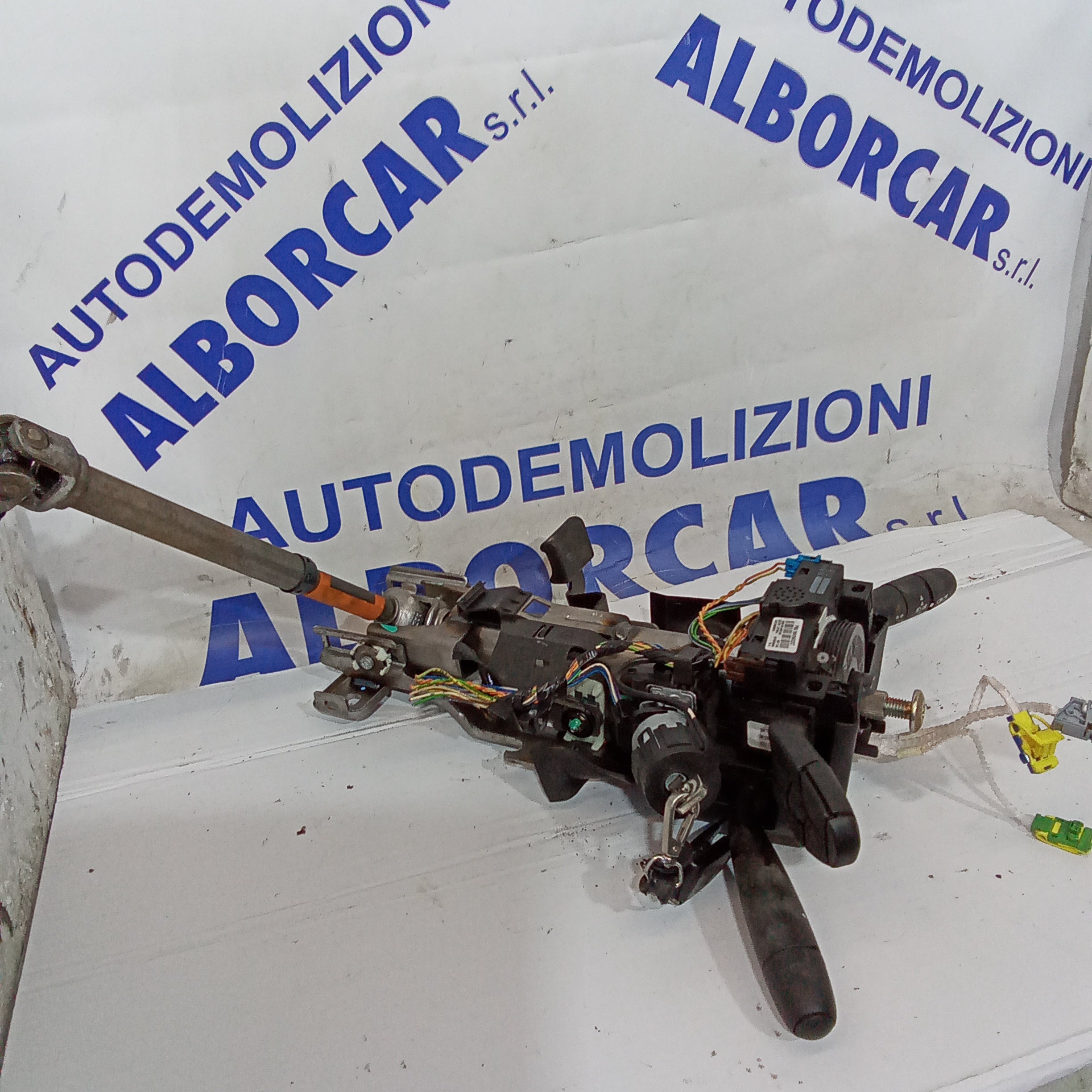 piantone canna peugeot 307 1.6 benzina anno 2005 codice 9638983380
