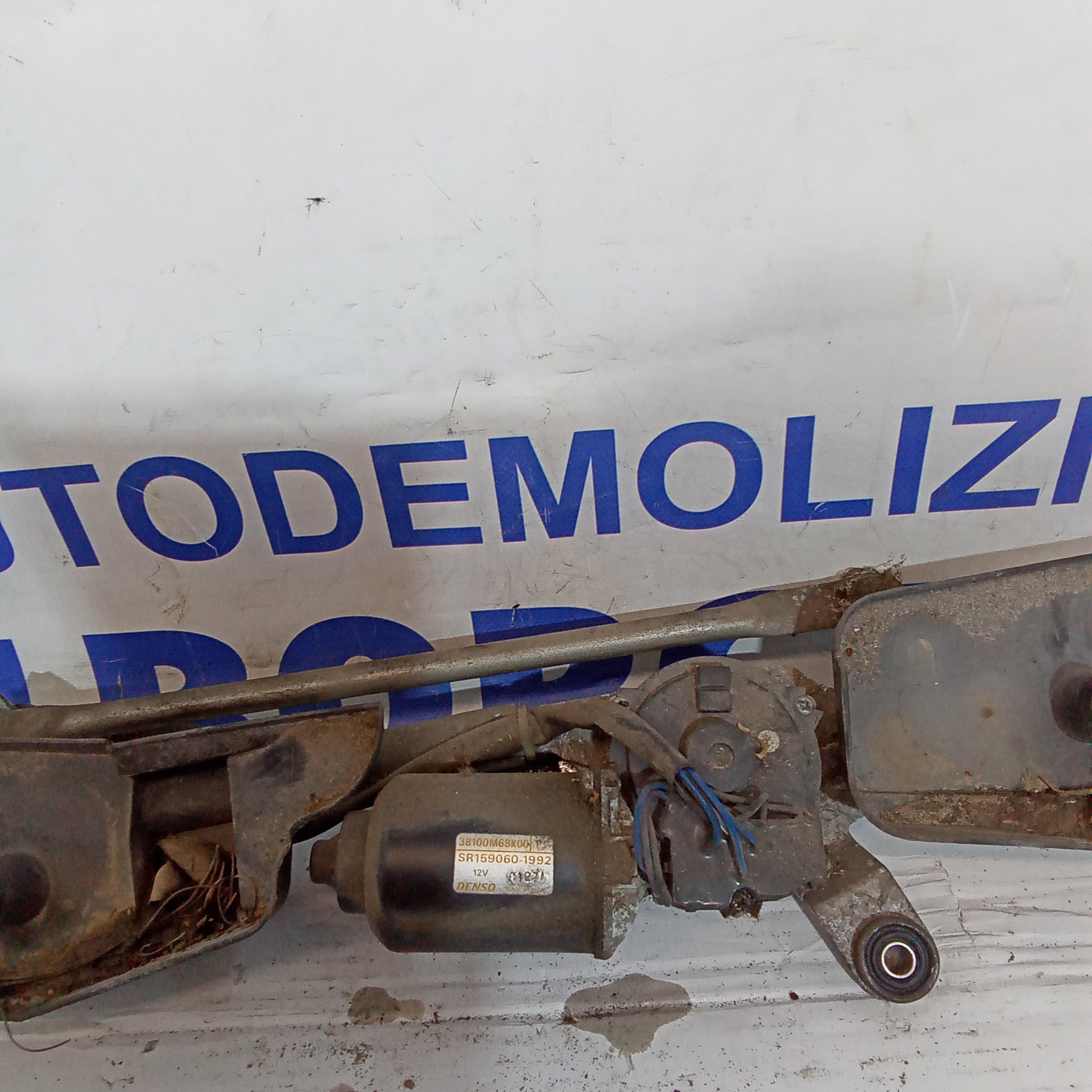 motorino tergicristallo anteriore (completo) nissan pixo 1.0 benzina anno 2010 codice 38100M68K00