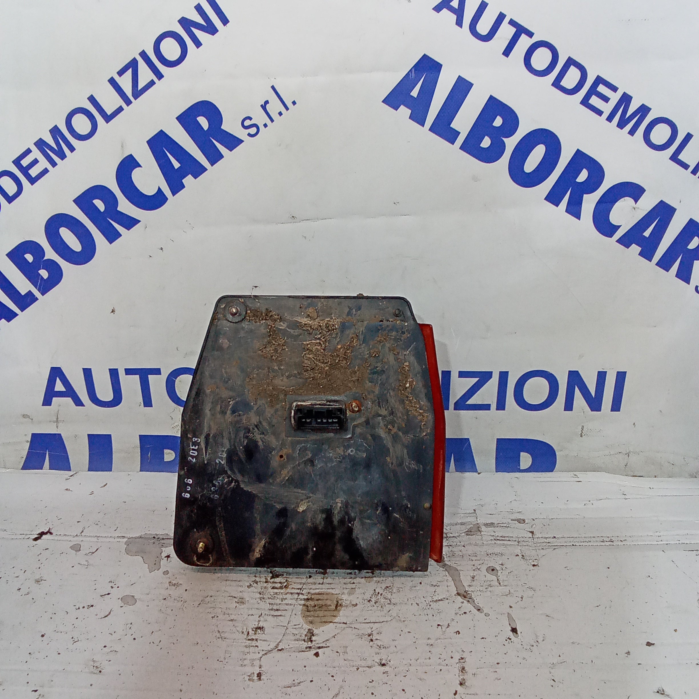 fanale stop posteriore sinistro fiat uno anno 1992