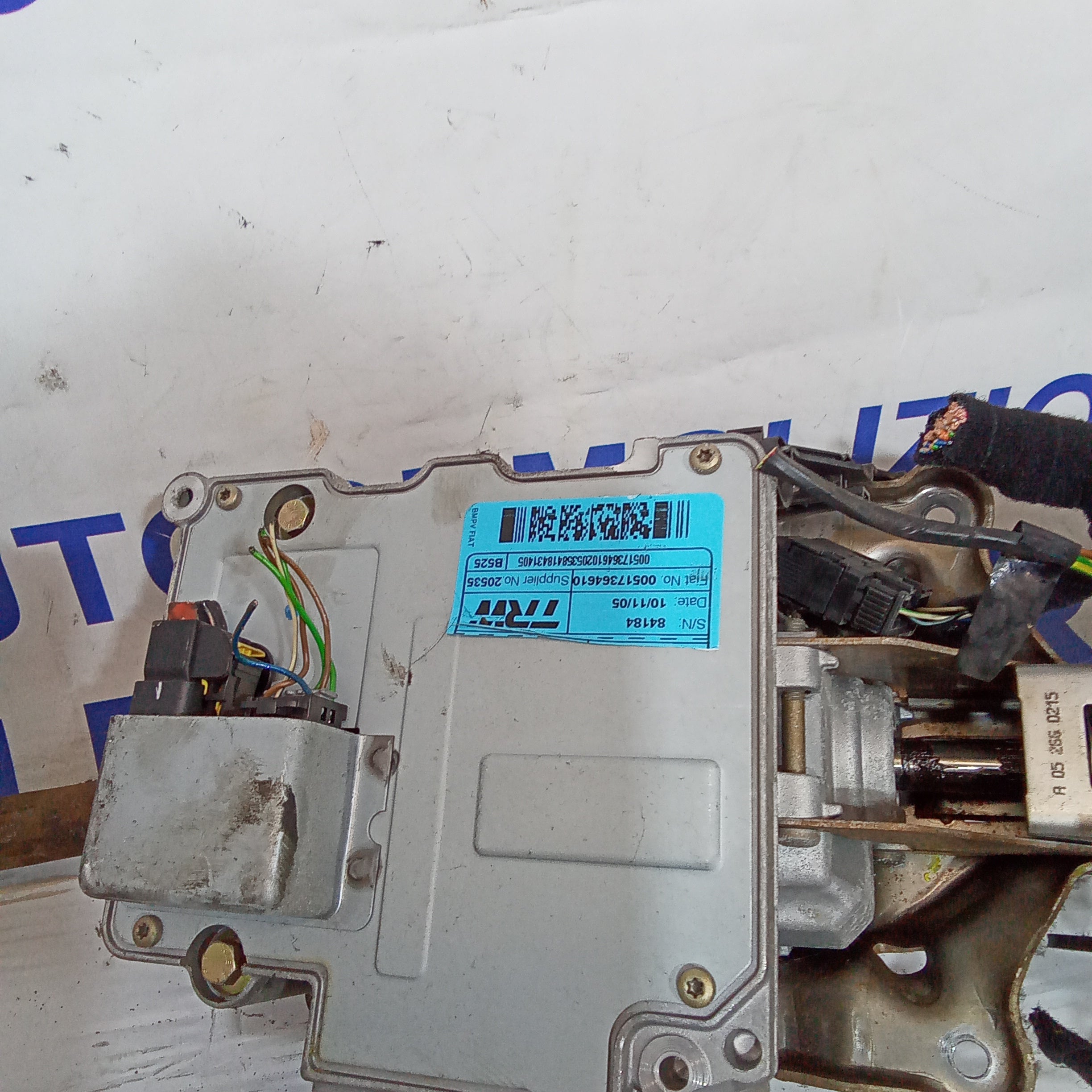 complete steering column + steering wheel + indicator stalk Fiat Idea 1.3mjt year 2005 code 00517364610