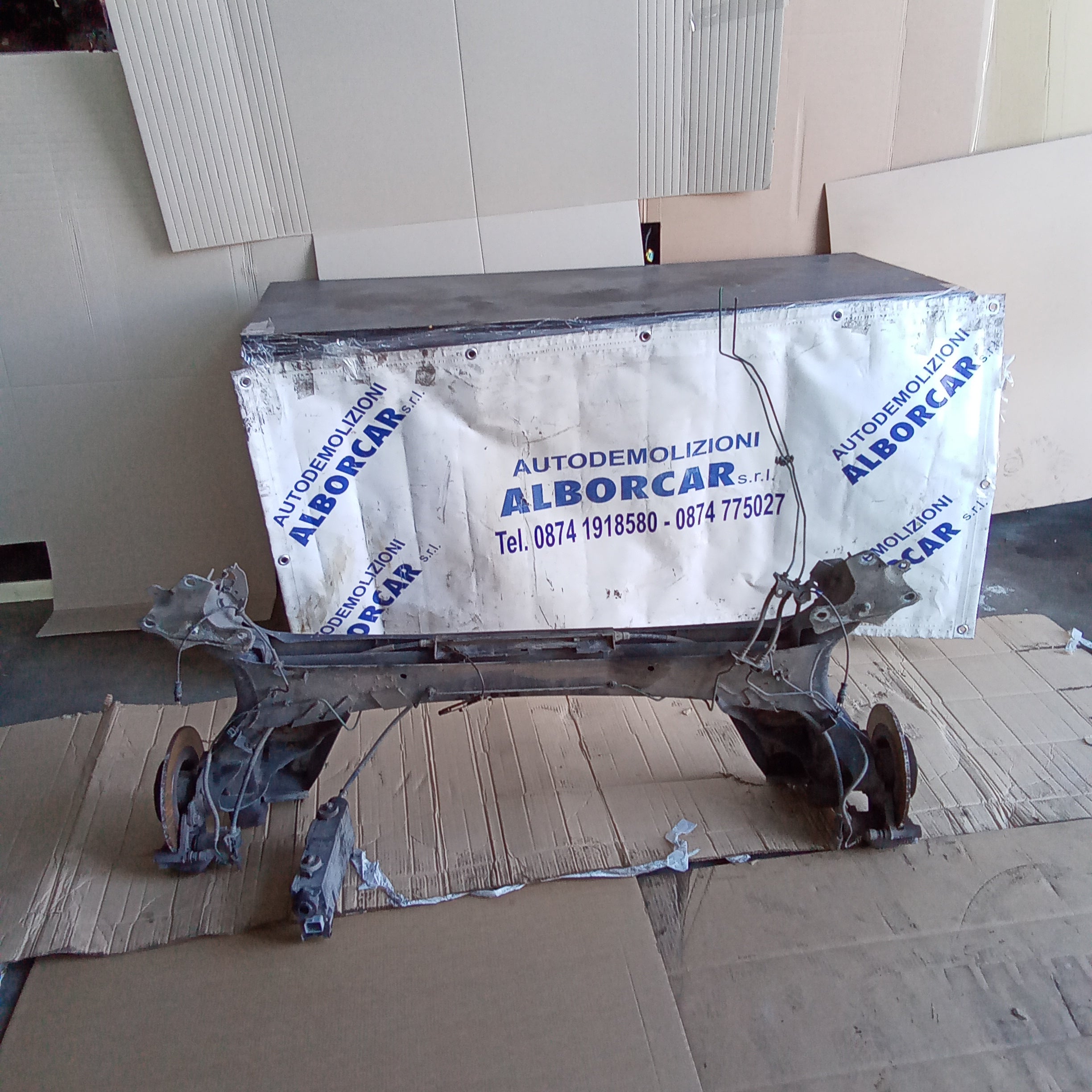 rear axle beam (complete) Renault Megane 1.9 CDI year 2004