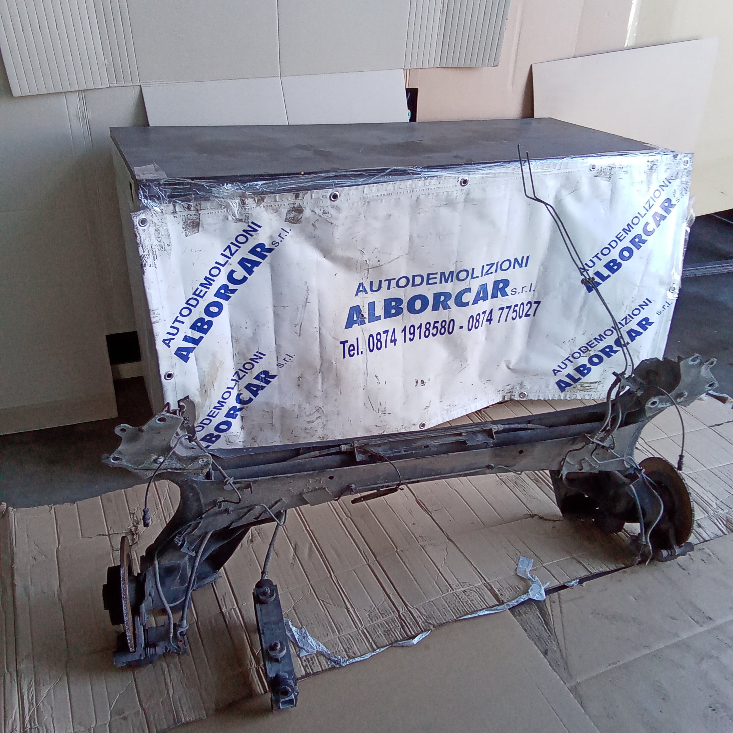 rear axle beam (complete) Renault Megane 1.9 CDI year 2004