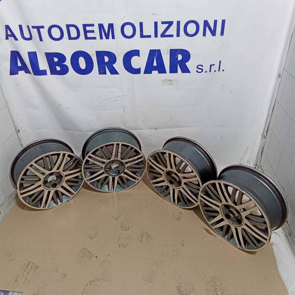 4 cerchi in lega 16 pollici anno 4 fori lancia musa 2008/2013 codice 50801313