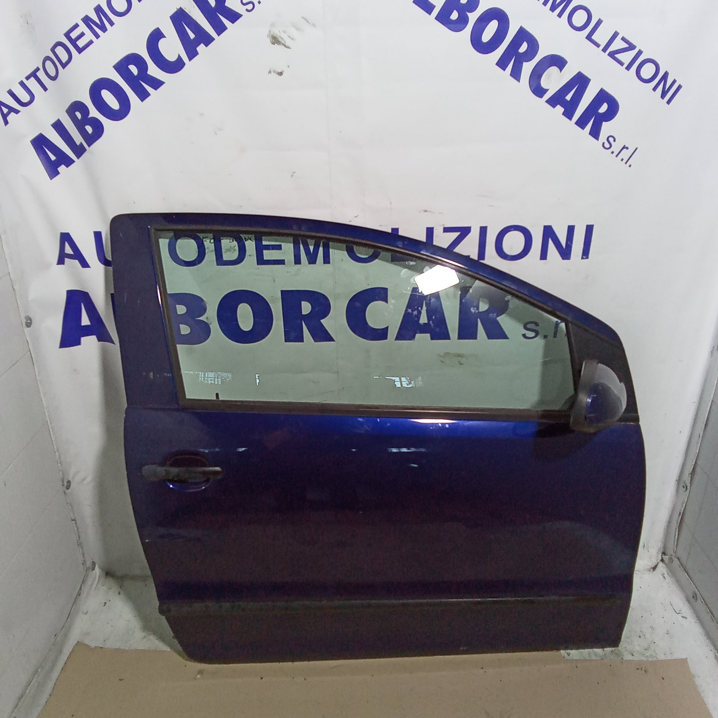 complete right front door Volkswagen Fox year 2005