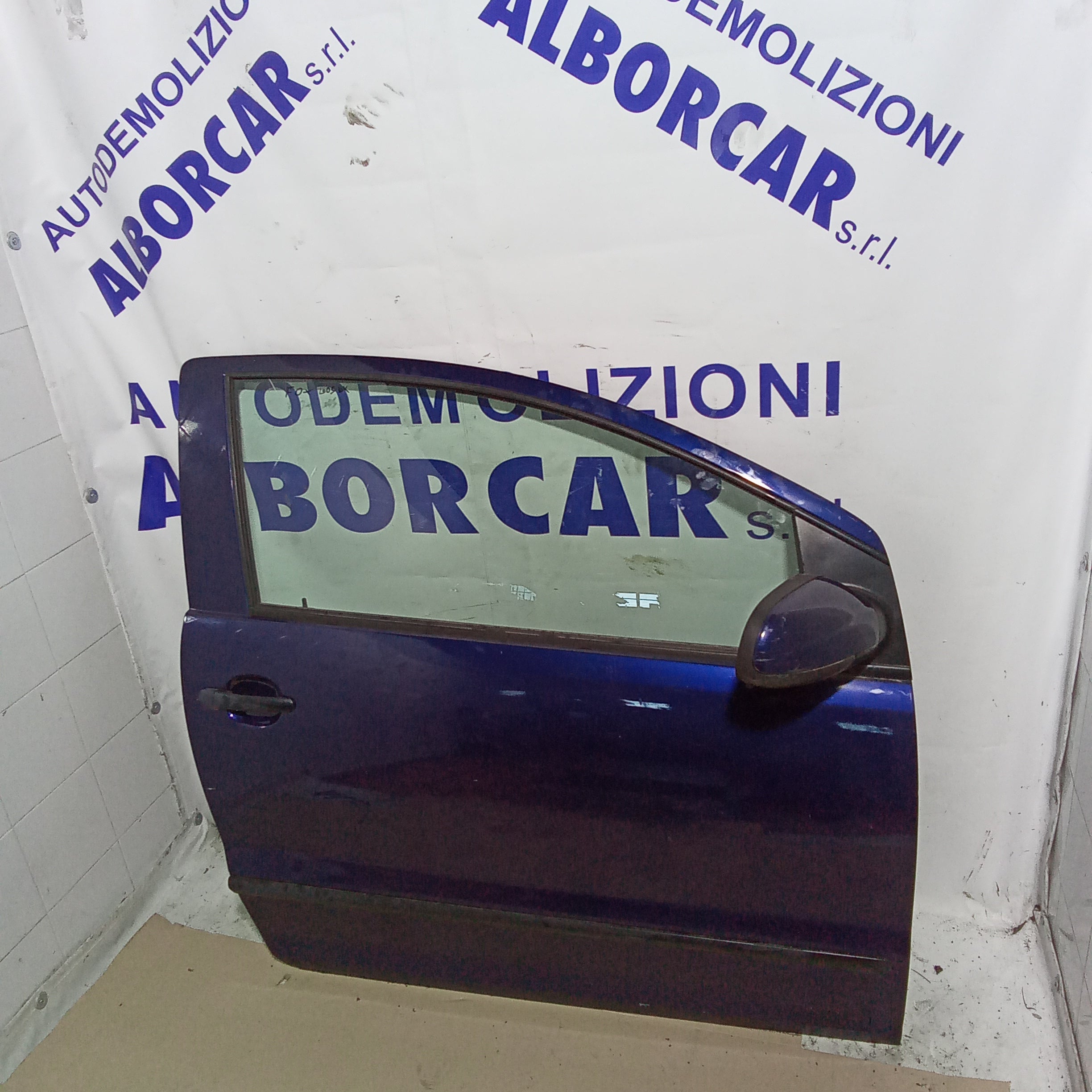 complete right front door Volkswagen Fox year 2005