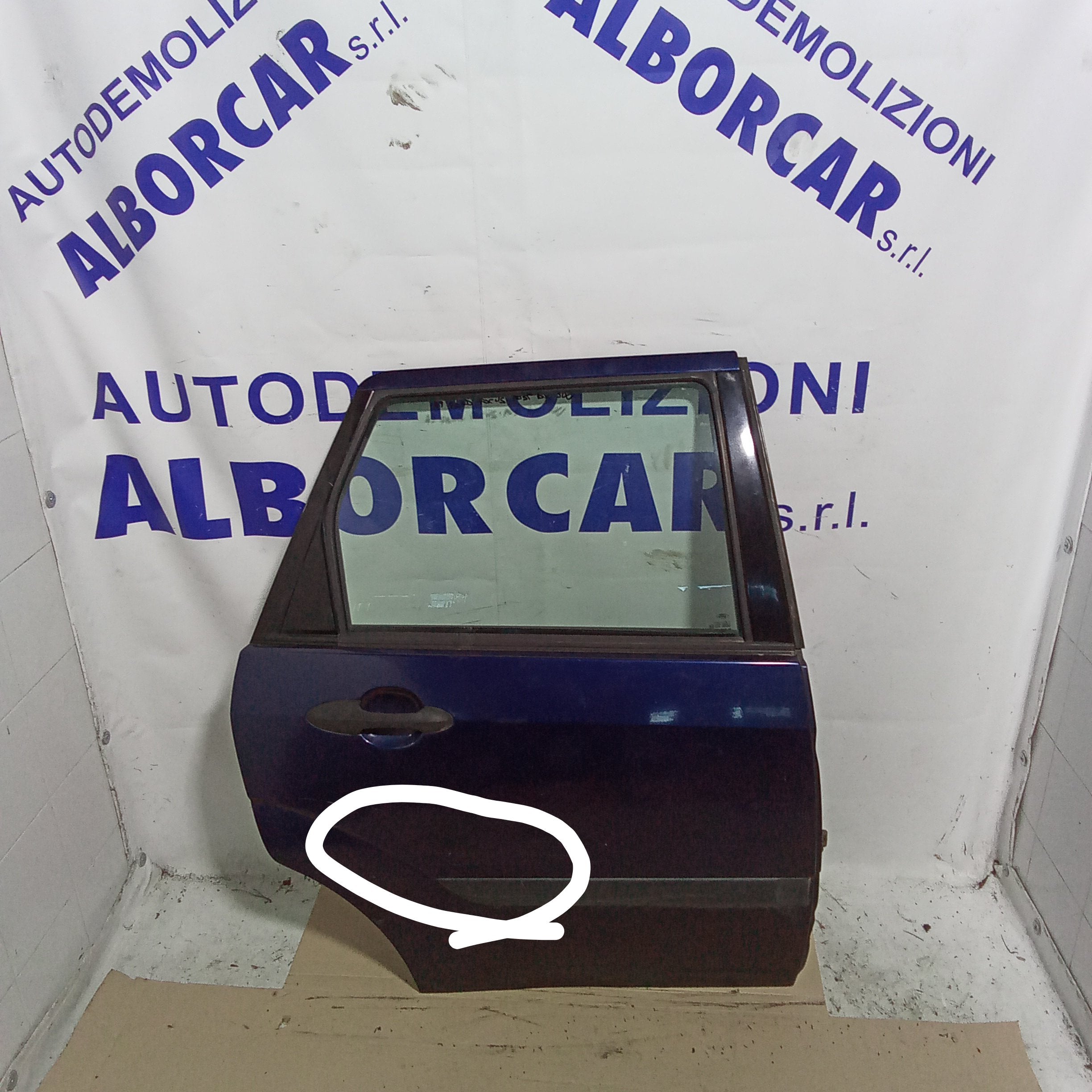 rear right door (complete) Ford Focus SW year 1999