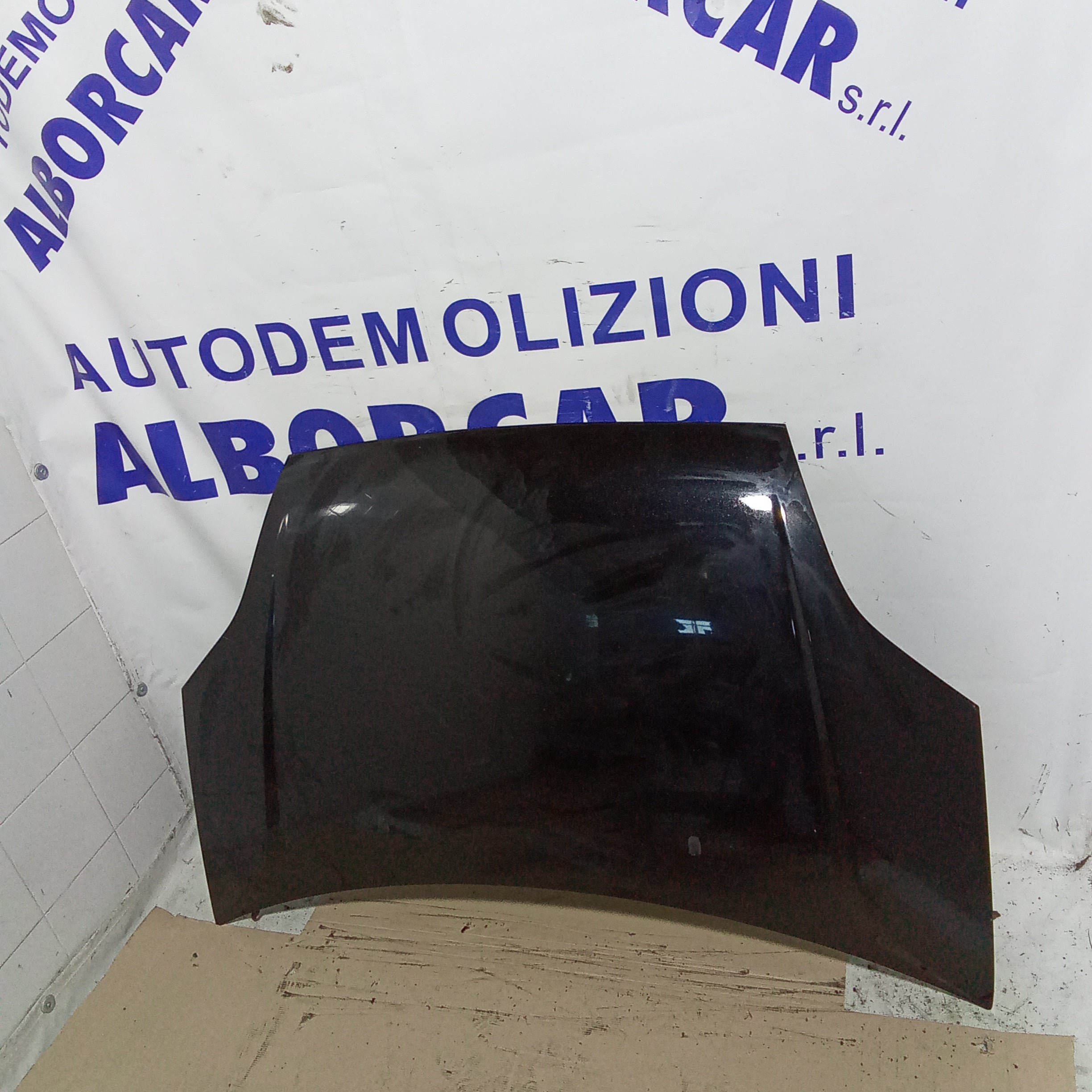 cofano motore anteriore ford fiesta anno 2003
