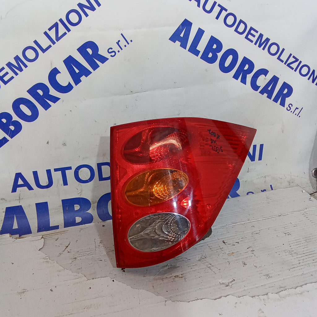 fanale stop posteriore destro peugeot 1007 anno 2005